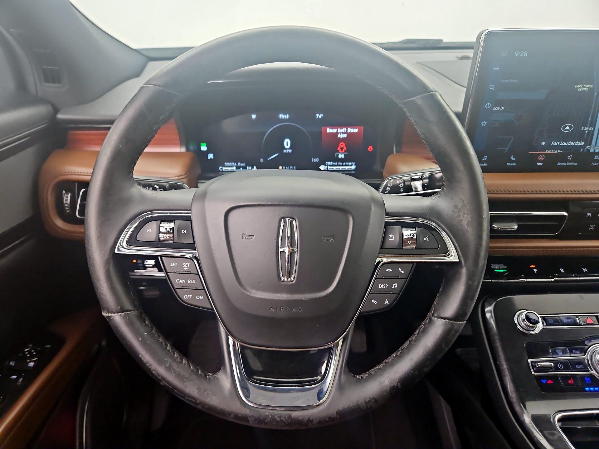 Thumbnail: 2023 Lincoln Nautilus - 10