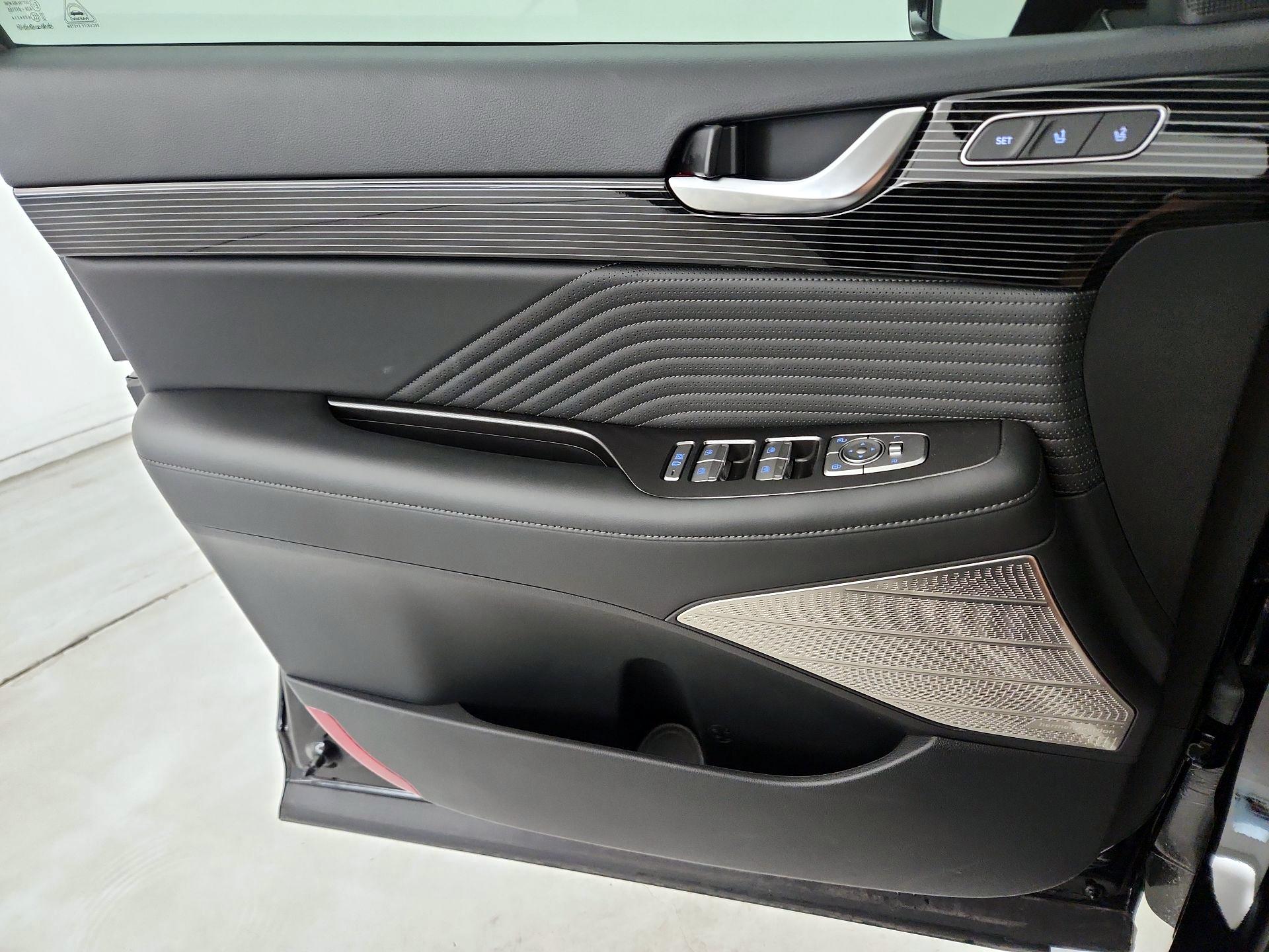Thumbnail: 2025 Hyundai Palisade - 12