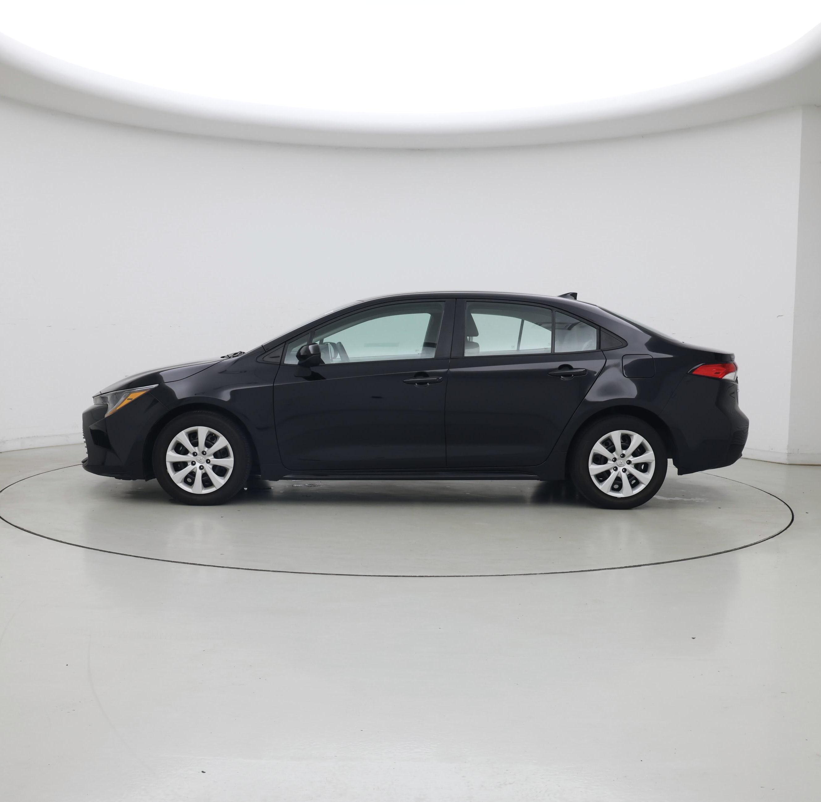 Thumbnail: 2024 Toyota Corolla - 3