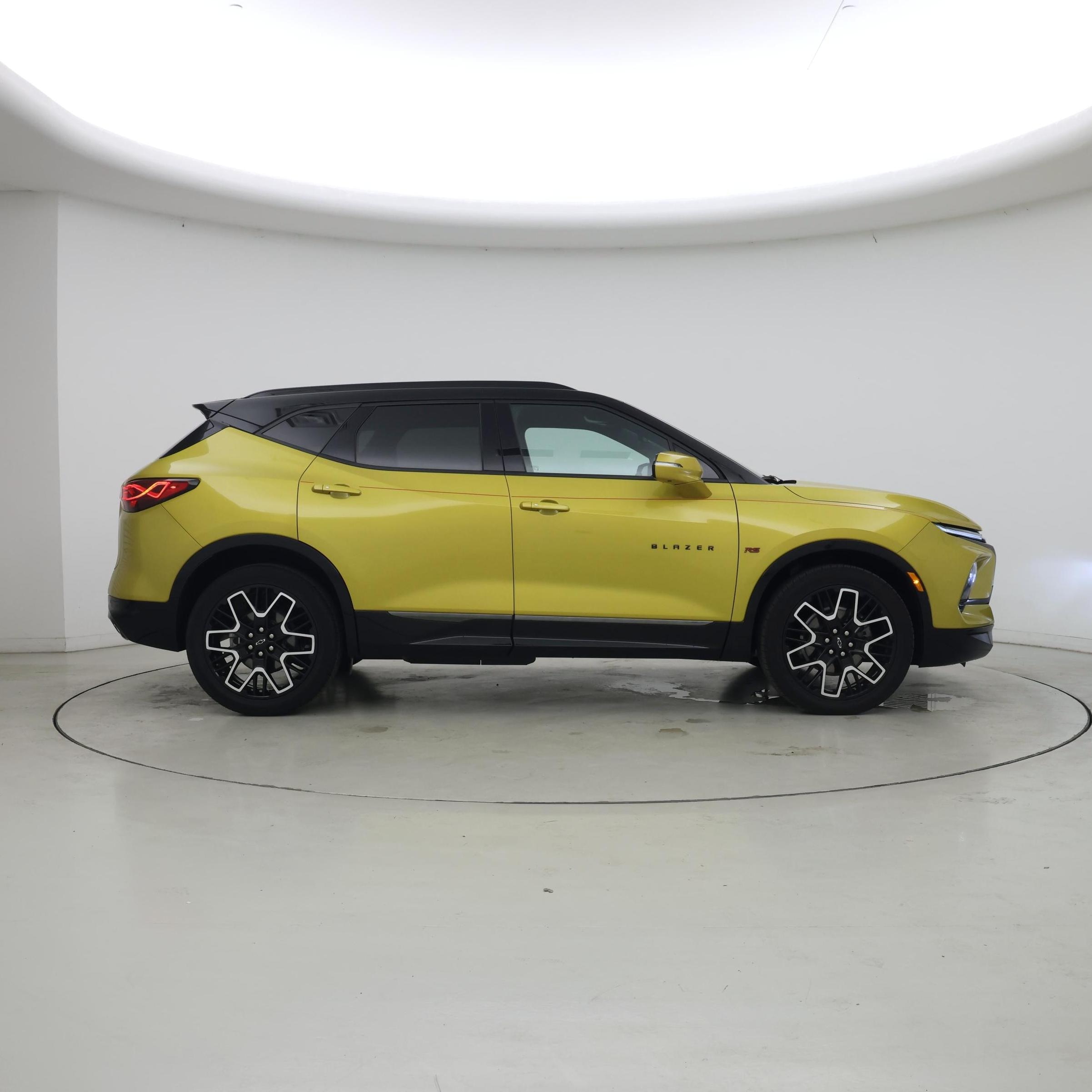 Thumbnail: 2023 Chevrolet Blazer - 7