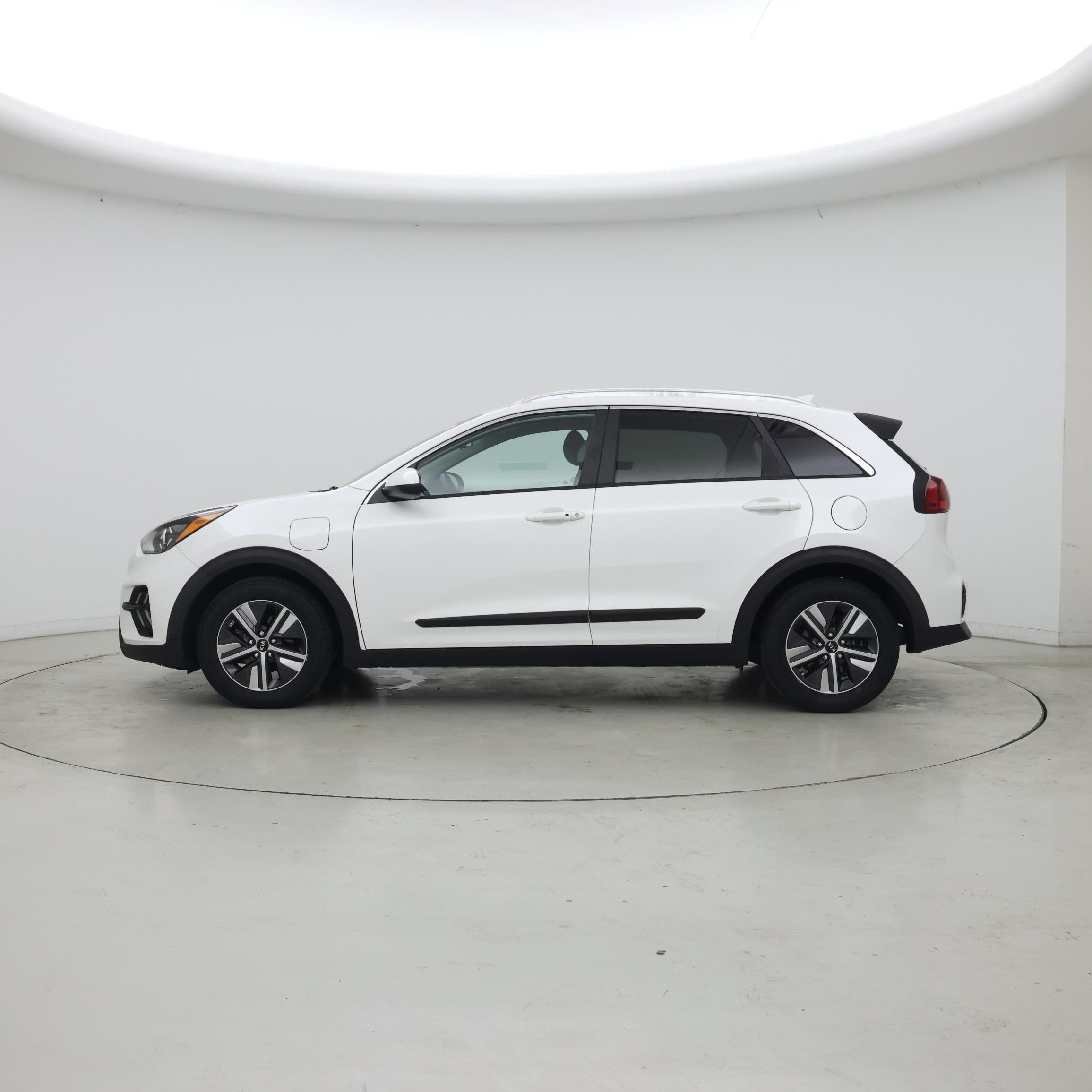Thumbnail: 2020 Kia Niro - 3