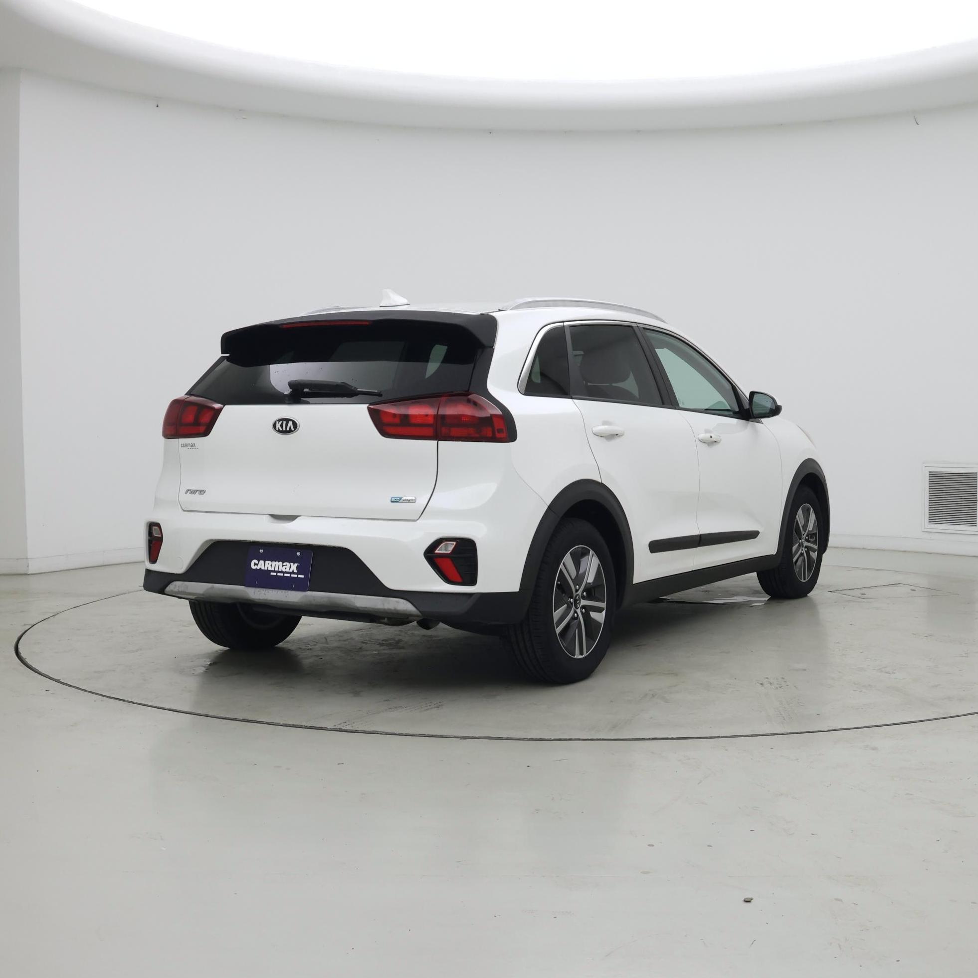 Thumbnail: 2020 Kia Niro - 8
