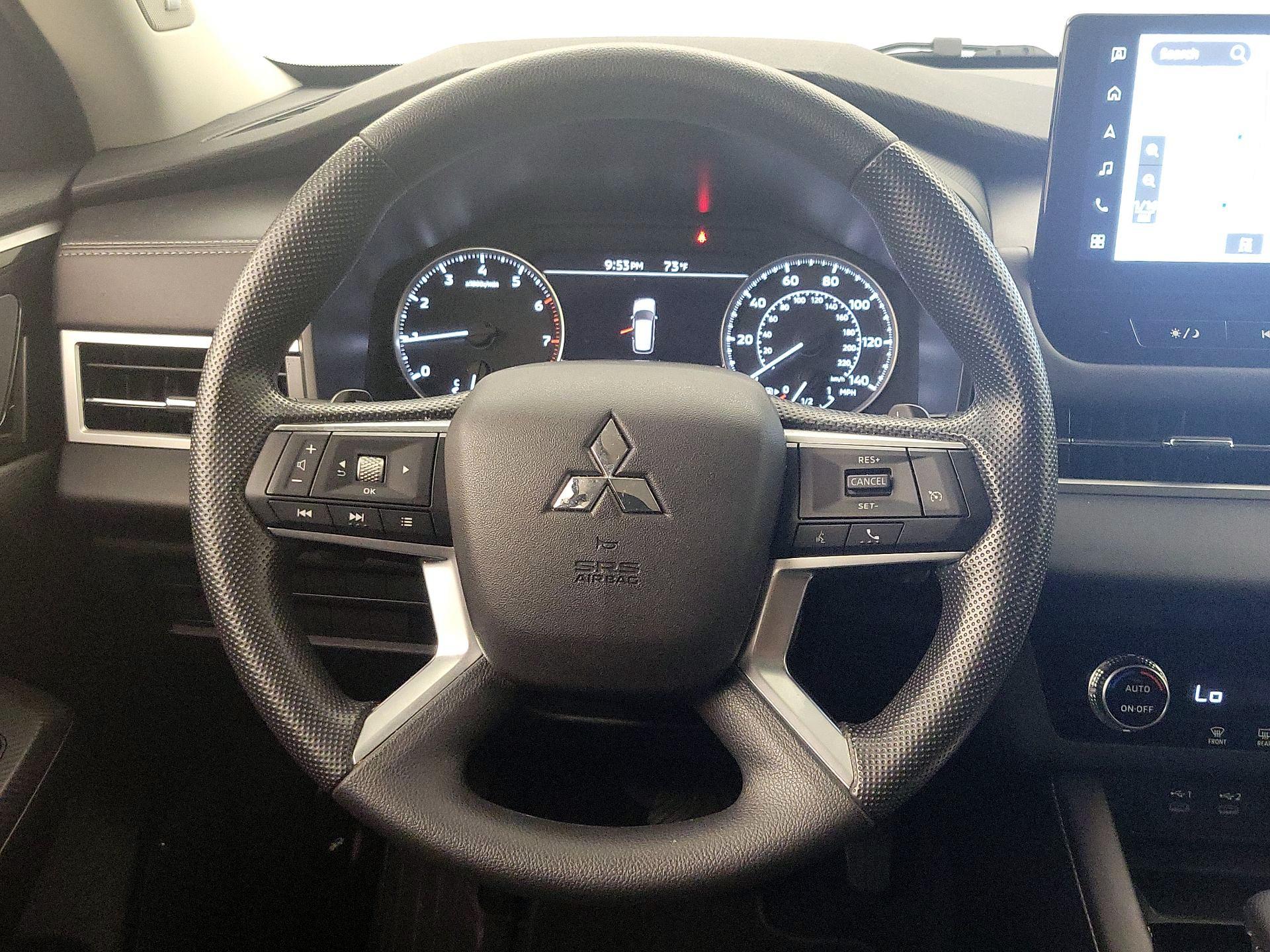 Thumbnail: 2025 Mitsubishi Outlander - 10