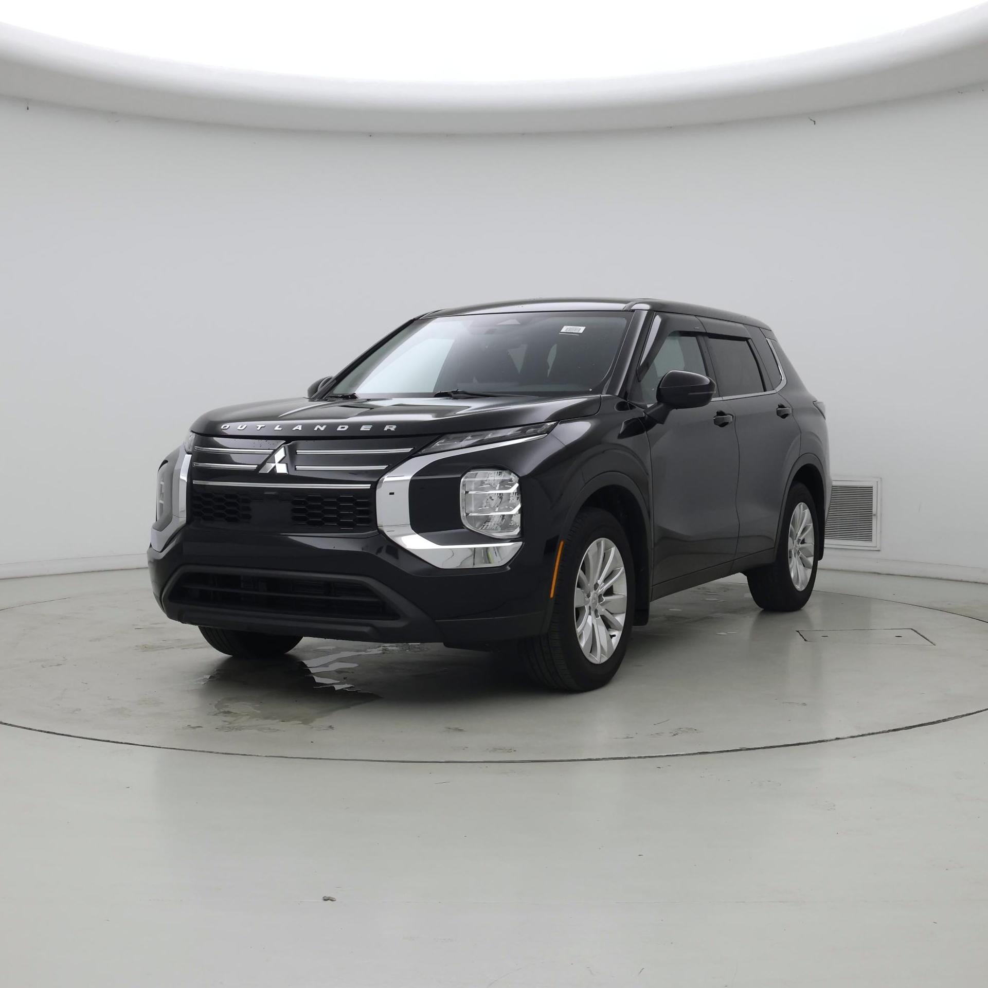 Thumbnail: 2025 Mitsubishi Outlander - 4