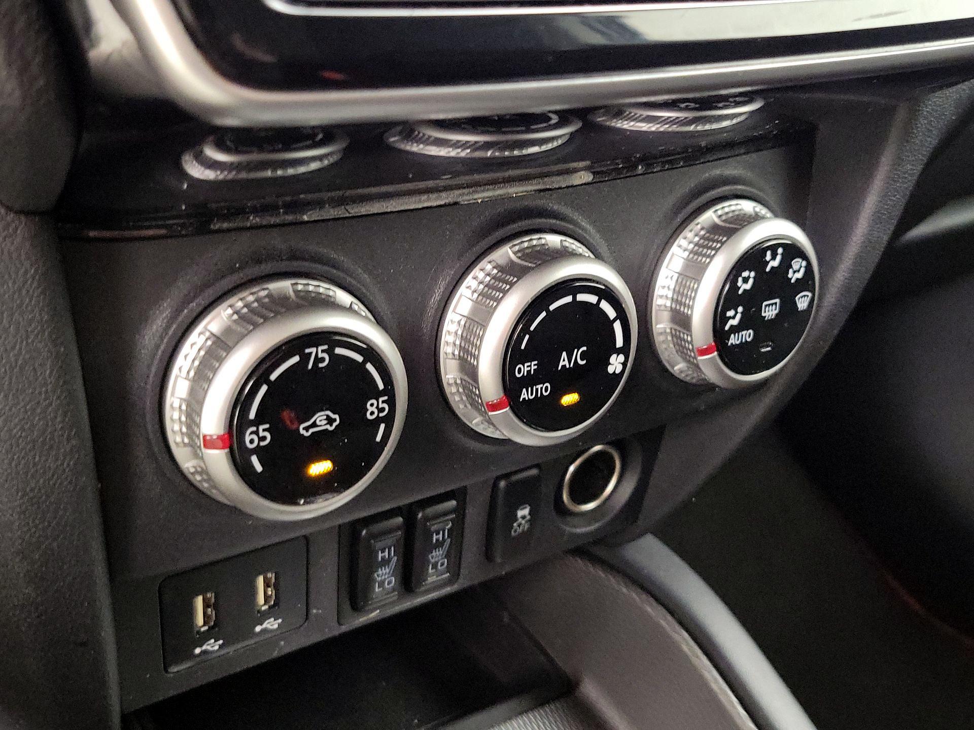 Thumbnail: 2024 Mitsubishi Outlander Sport - 16