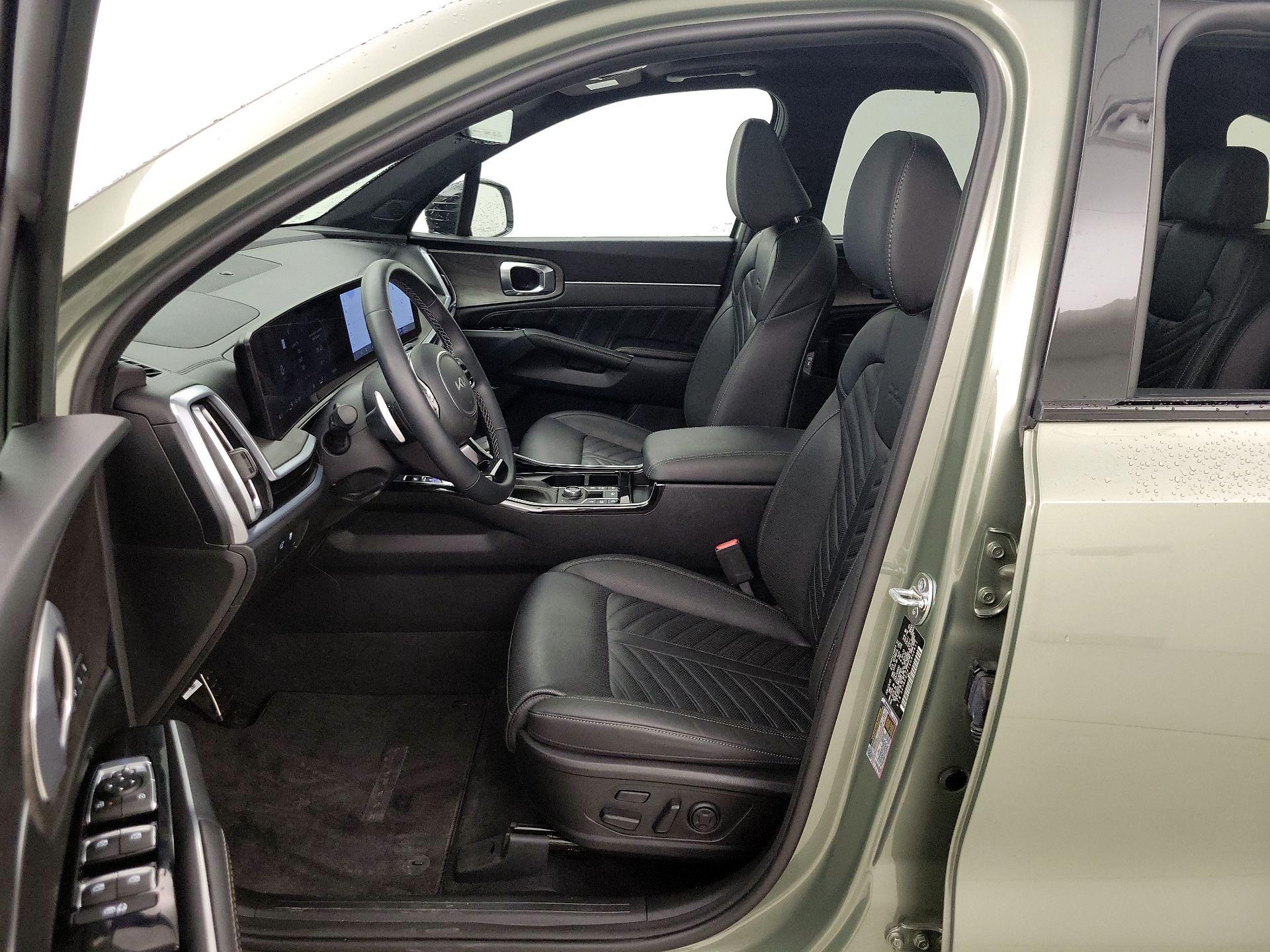 Thumbnail: 2025 Kia Sorento - 11