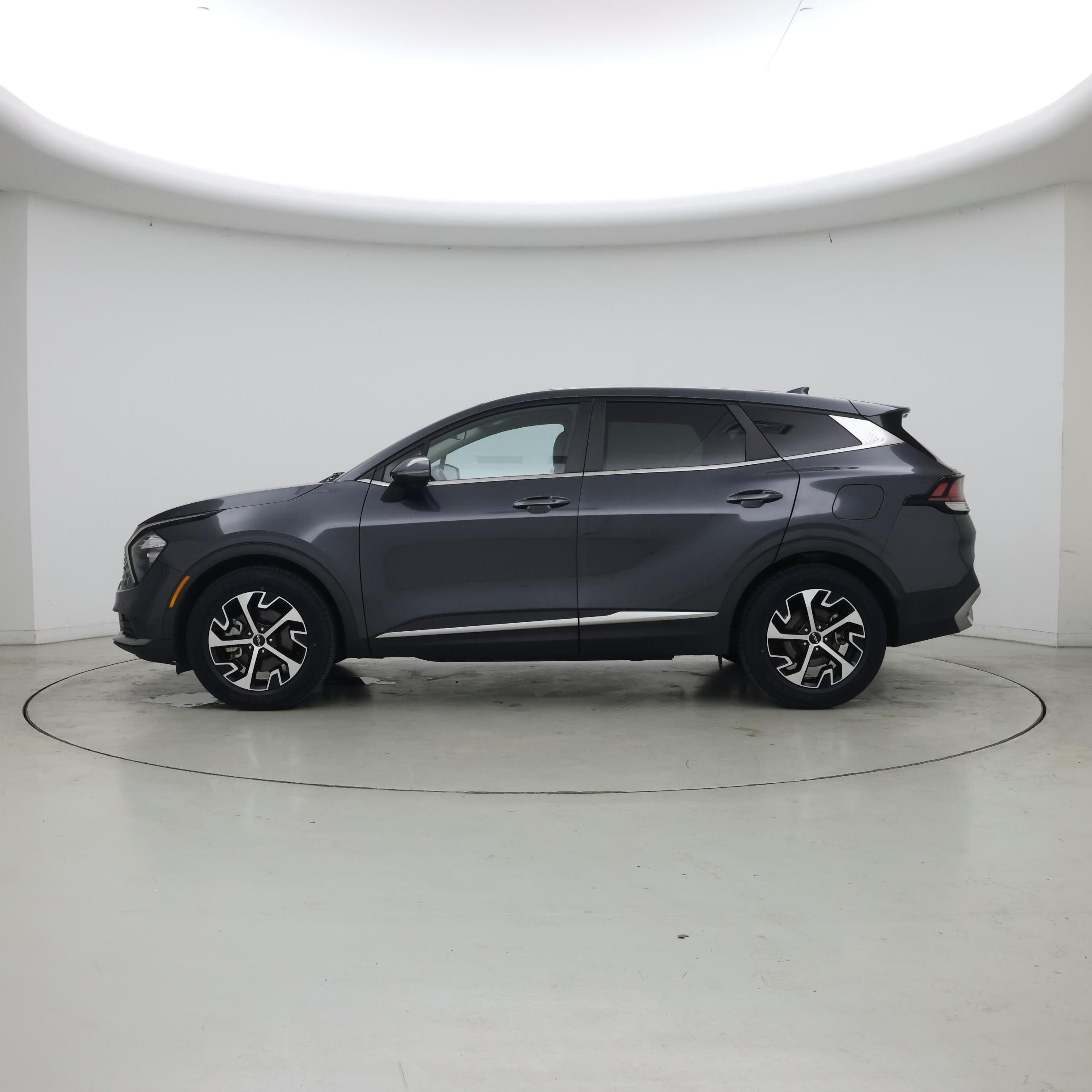 Thumbnail: 2023 Kia Sportage - 3