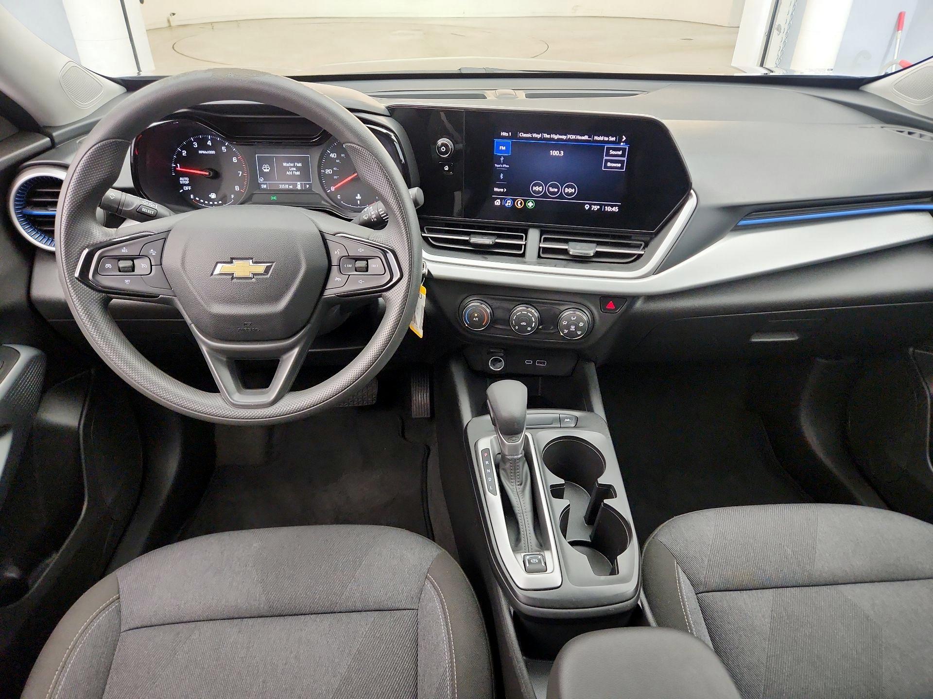 Thumbnail: 2025 Chevrolet Trax - 9