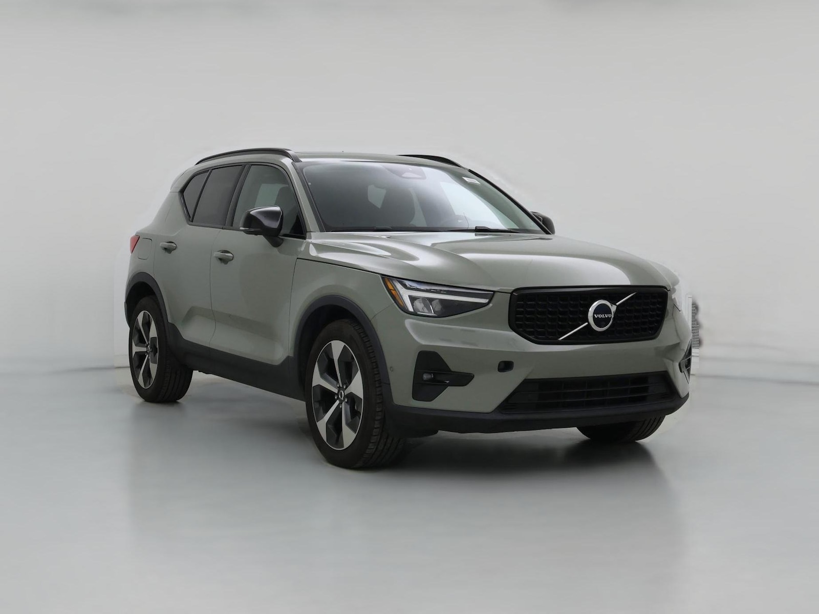 2023 Volvo XC40