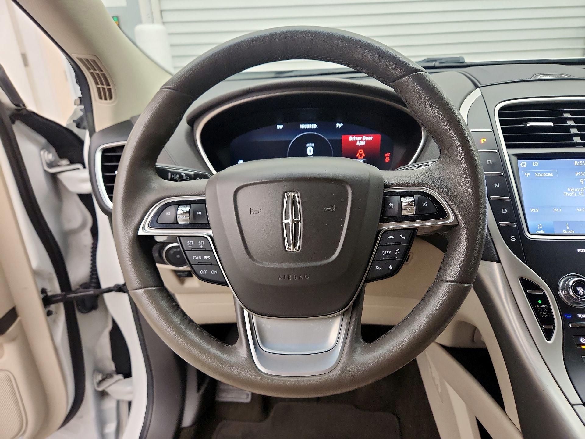 Thumbnail: 2020 Lincoln Nautilus - 10