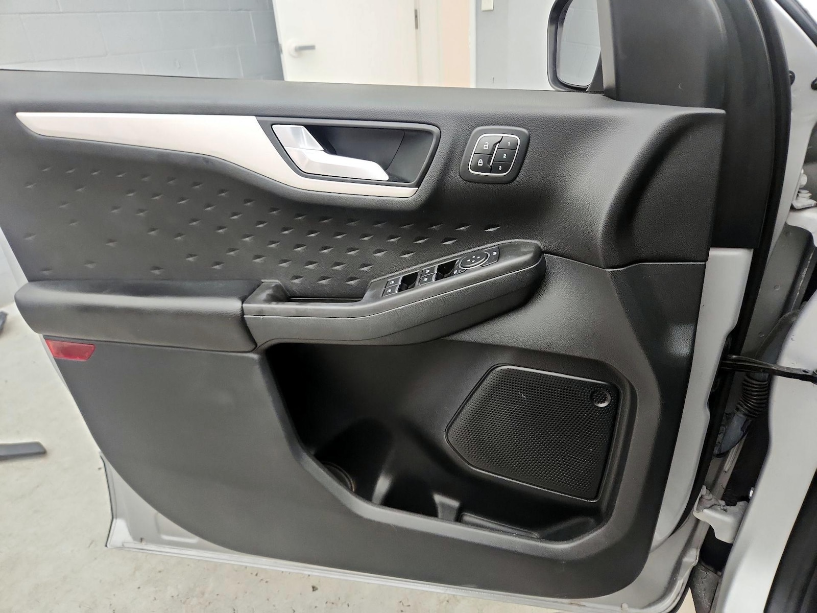 2020 Ford Escape SEL - Photo 13