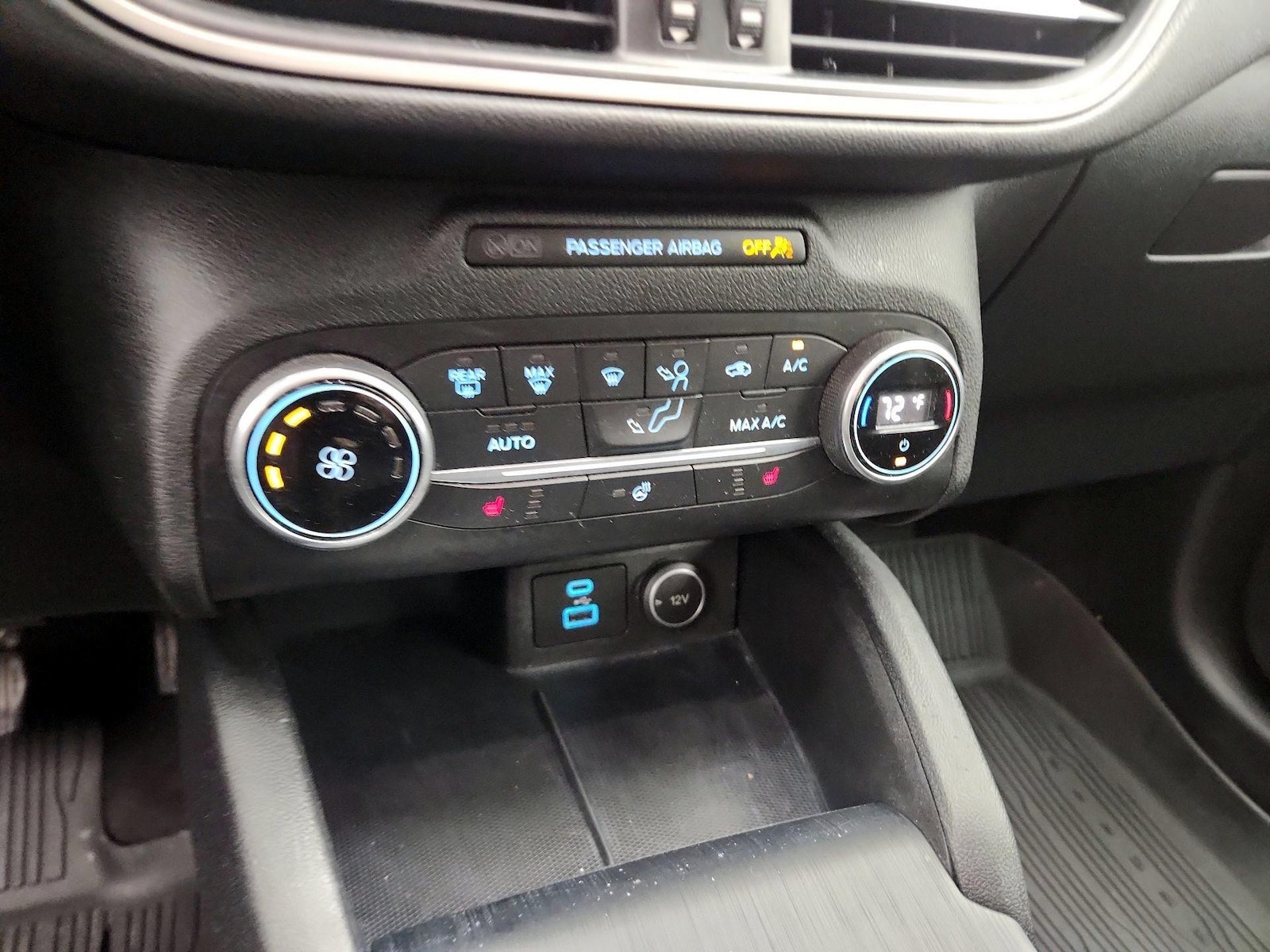 2020 Ford Escape SEL - Photo 17