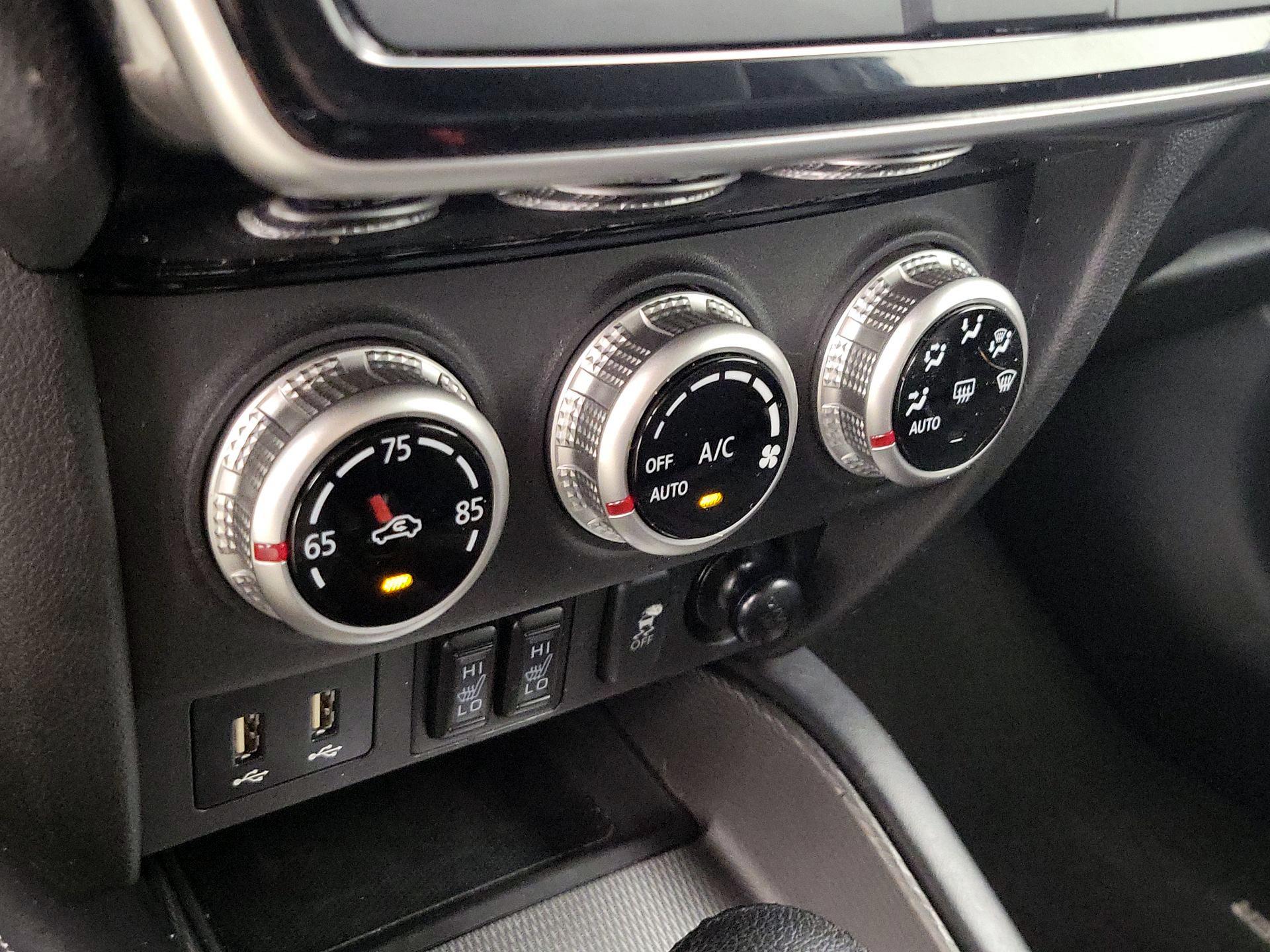 Thumbnail: 2024 Mitsubishi Outlander Sport - 16
