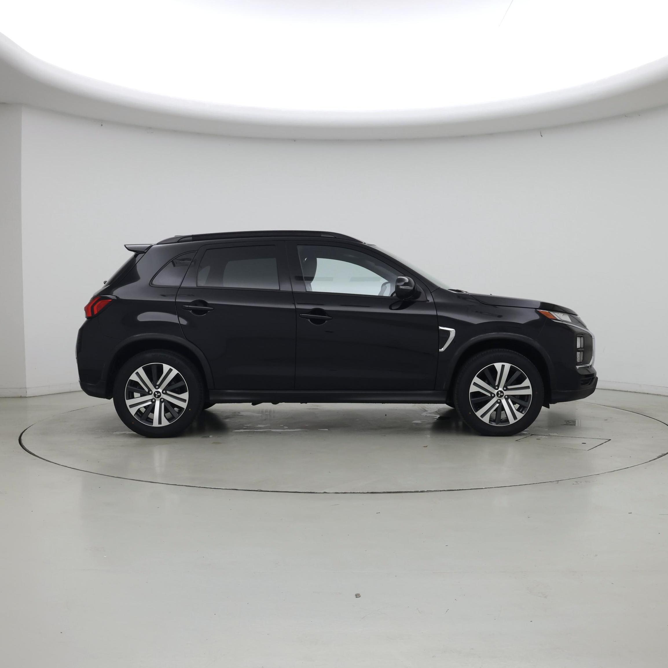 Thumbnail: 2024 Mitsubishi Outlander Sport - 7