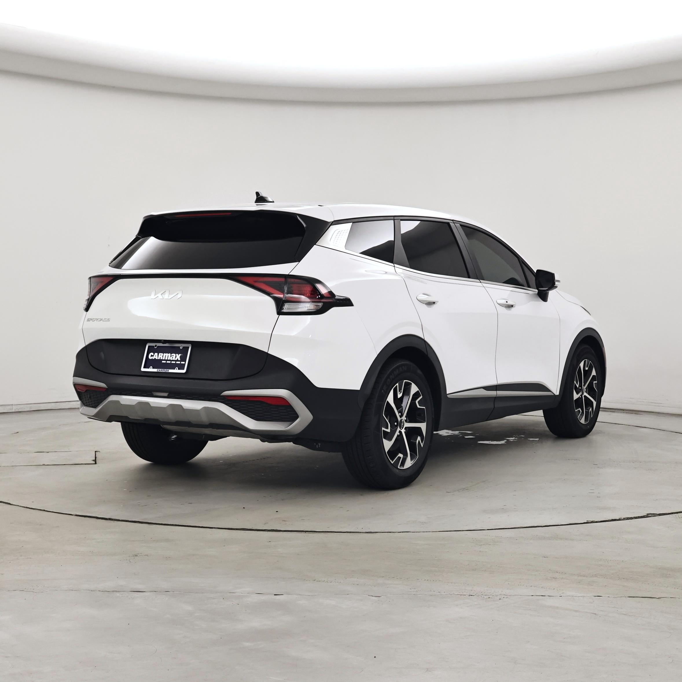 Thumbnail: 2023 Kia Sportage - 8
