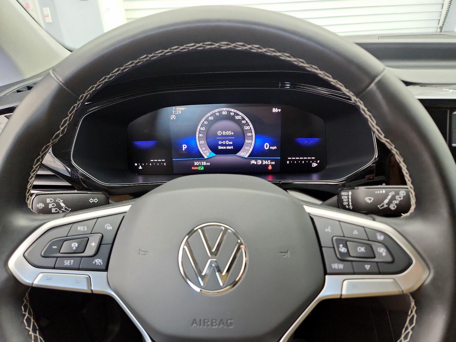 Thumbnail: 2024 Volkswagen Taos - 10