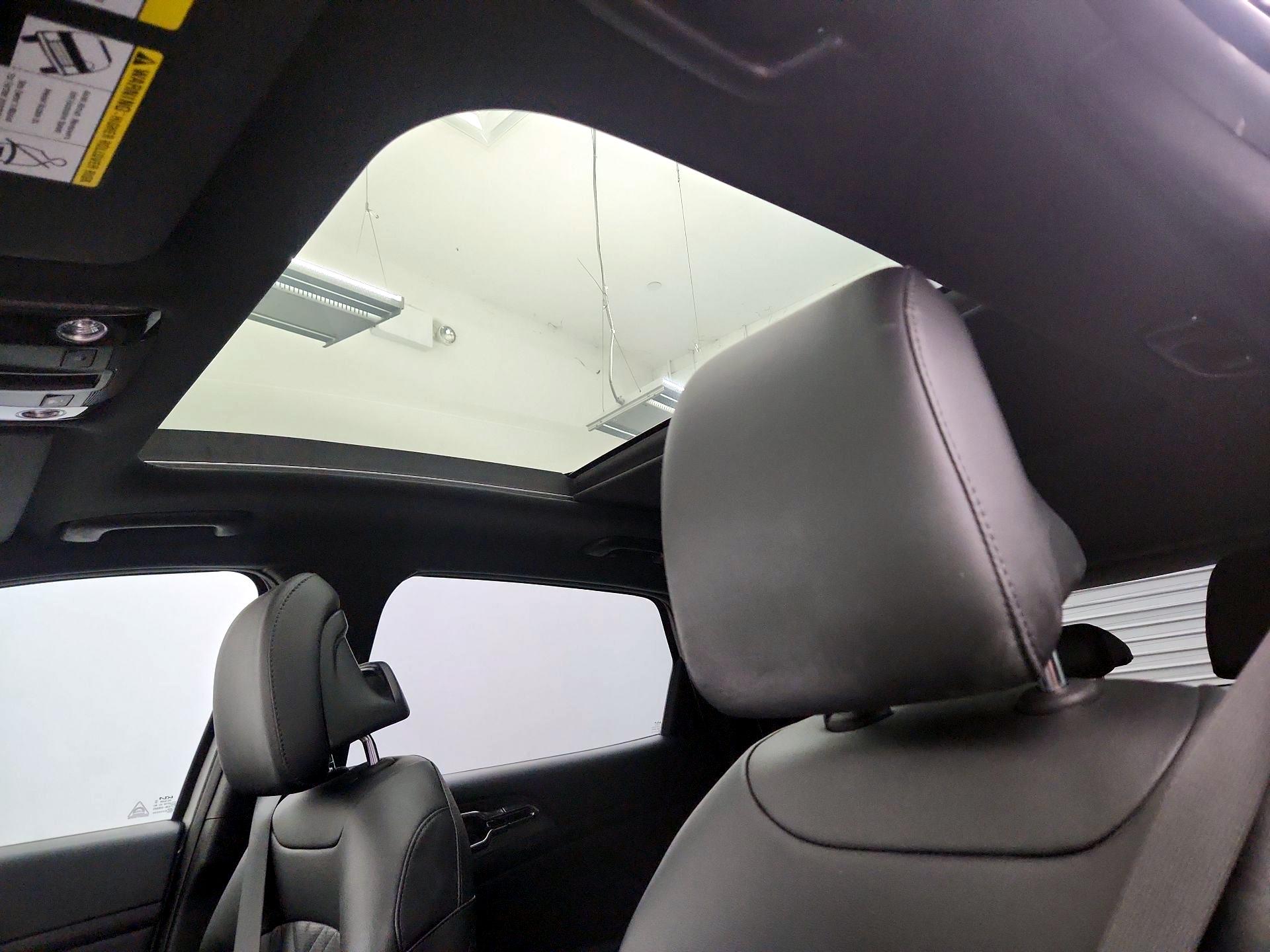 Thumbnail: 2023 Kia Sportage - 20