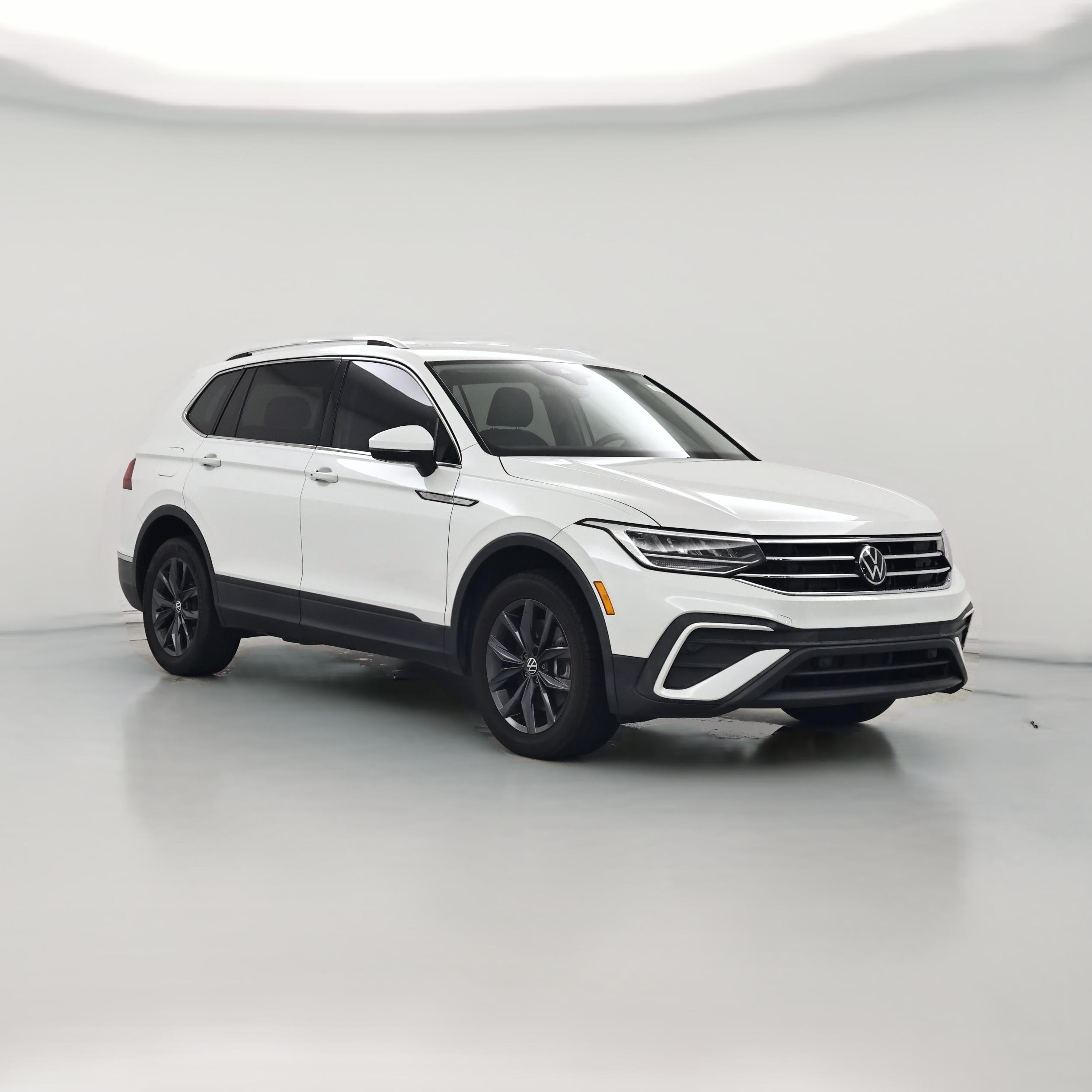 Thumbnail: 2023 Volkswagen Tiguan - 1