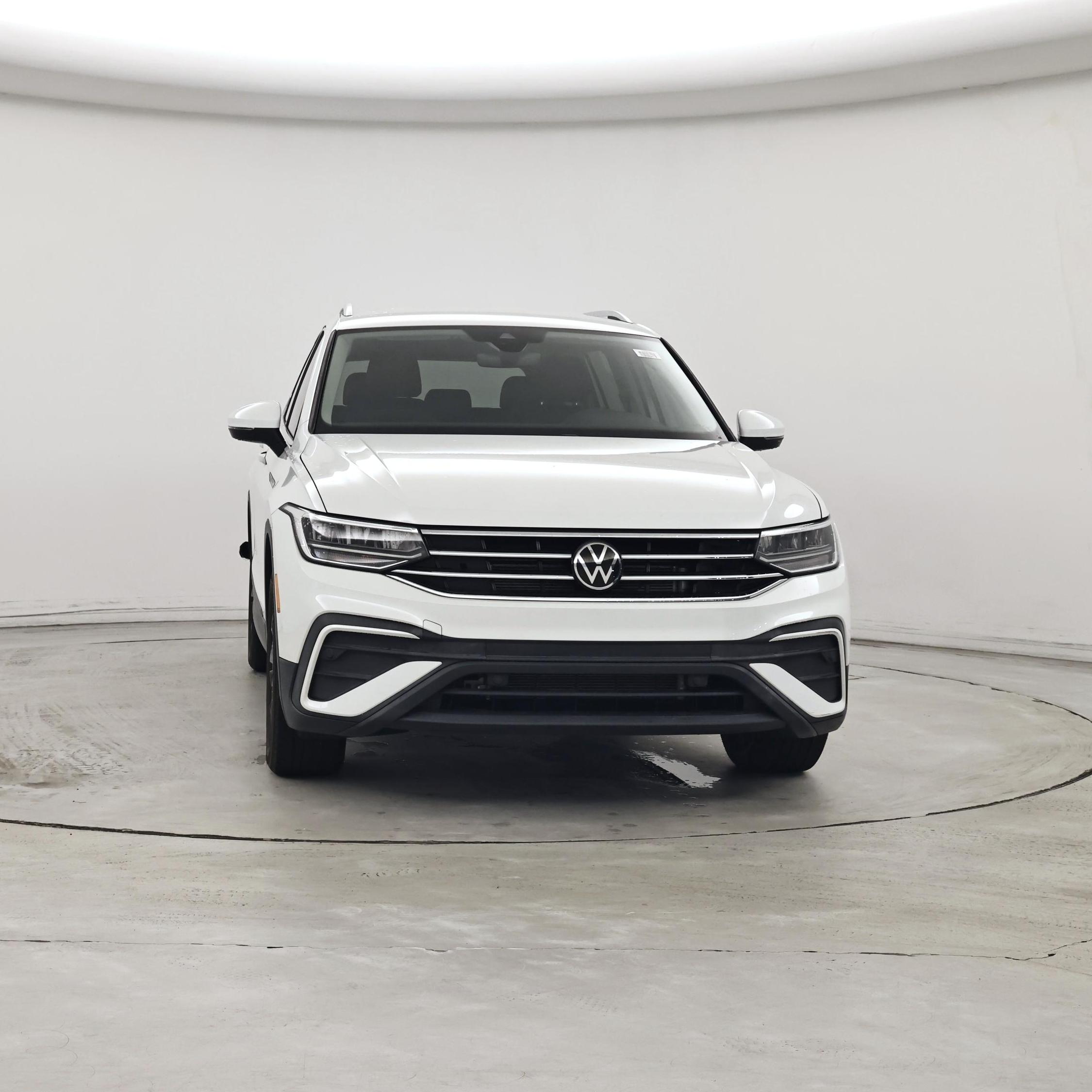 Thumbnail: 2023 Volkswagen Tiguan - 5