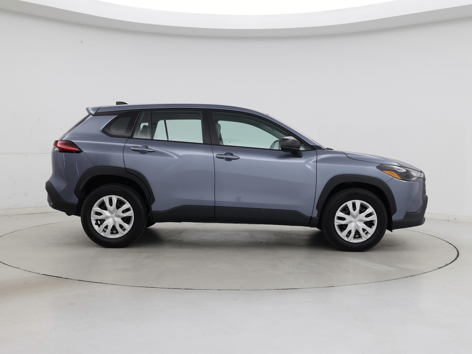 2026 Toyota Corolla Cross L - Photo 8