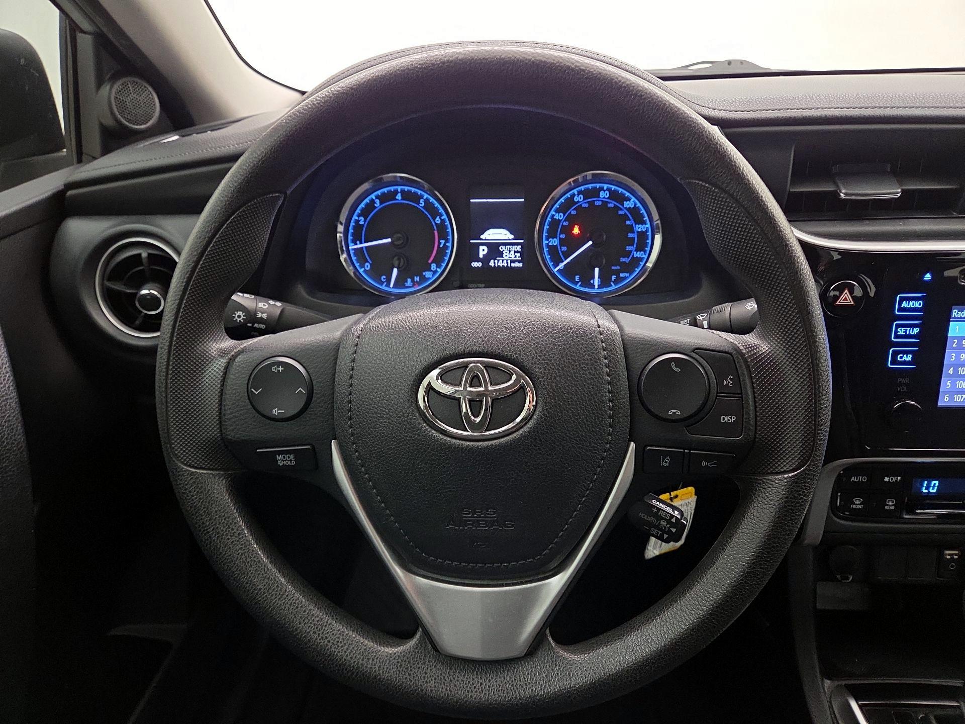 Thumbnail: 2017 Toyota Corolla - 10