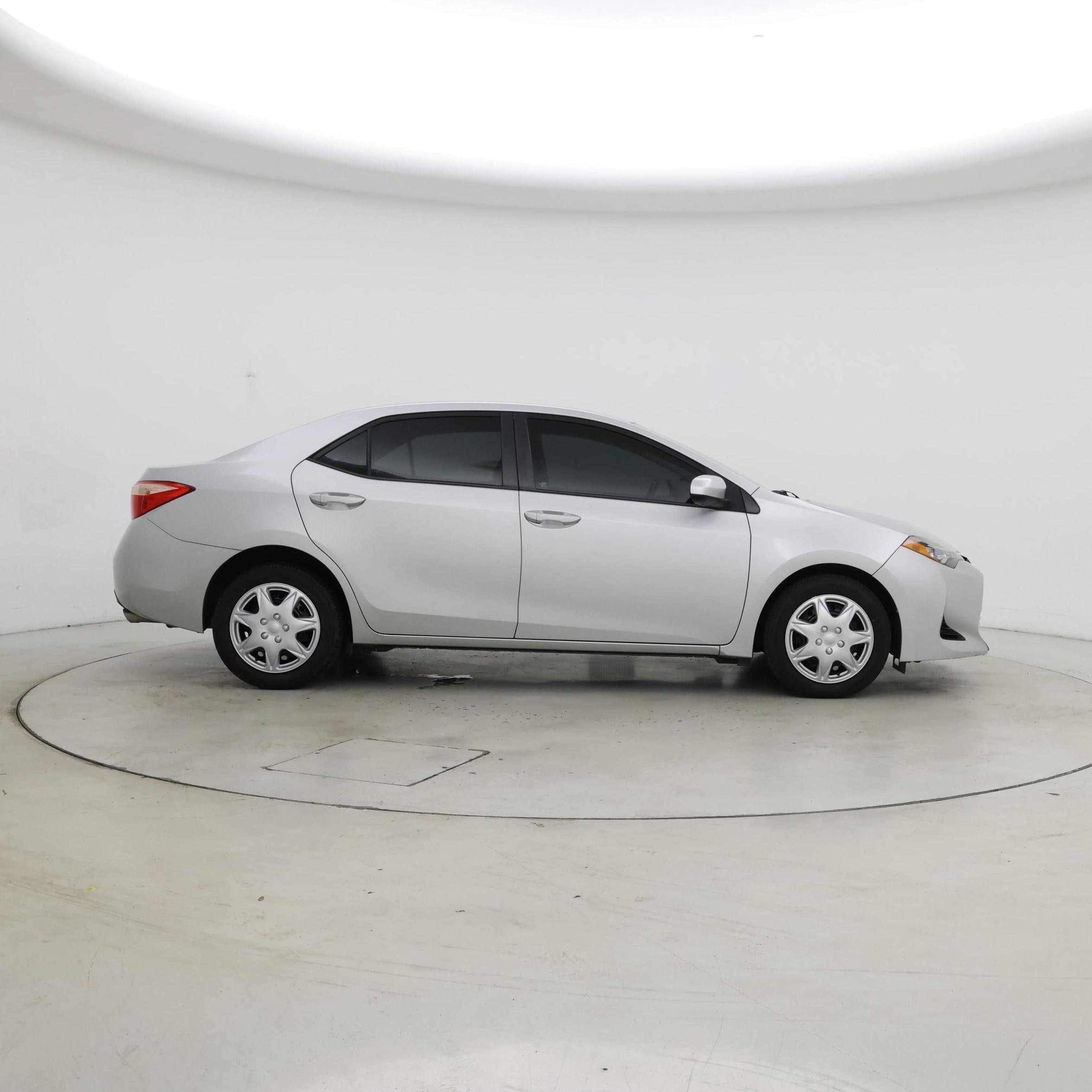 Thumbnail: 2017 Toyota Corolla - 7
