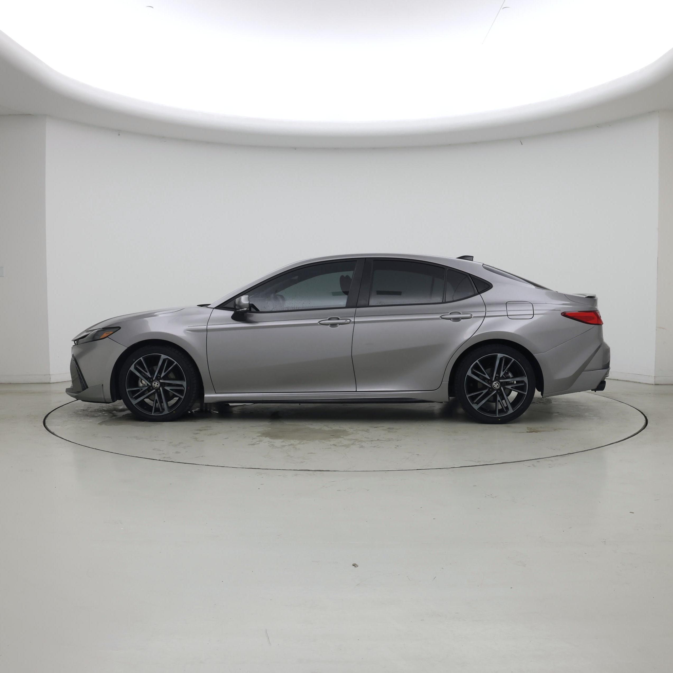 Thumbnail: 2025 Toyota Camry - 3