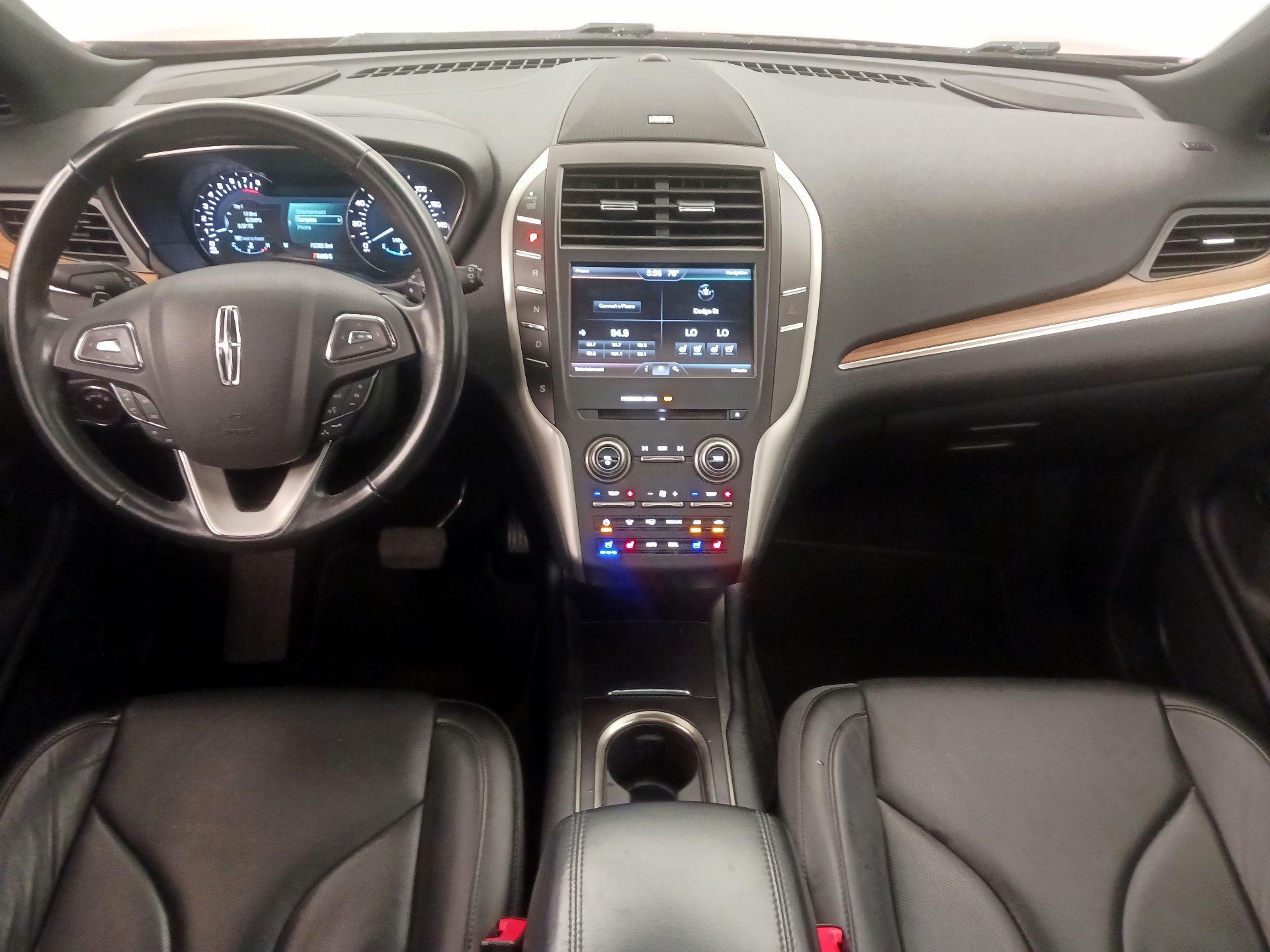Thumbnail: 2015 Lincoln MKC - 9