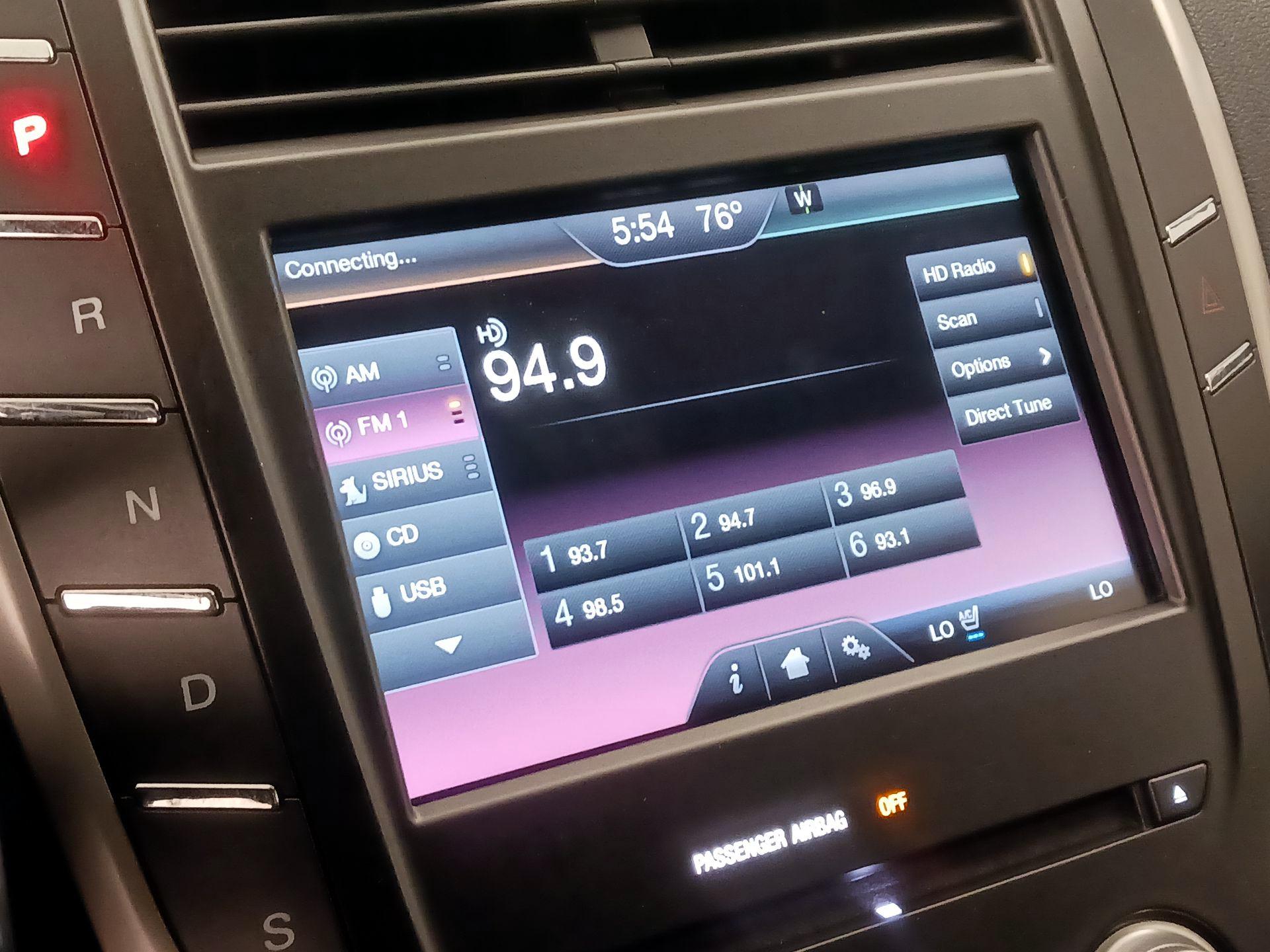 Thumbnail: 2015 Lincoln MKC - 16