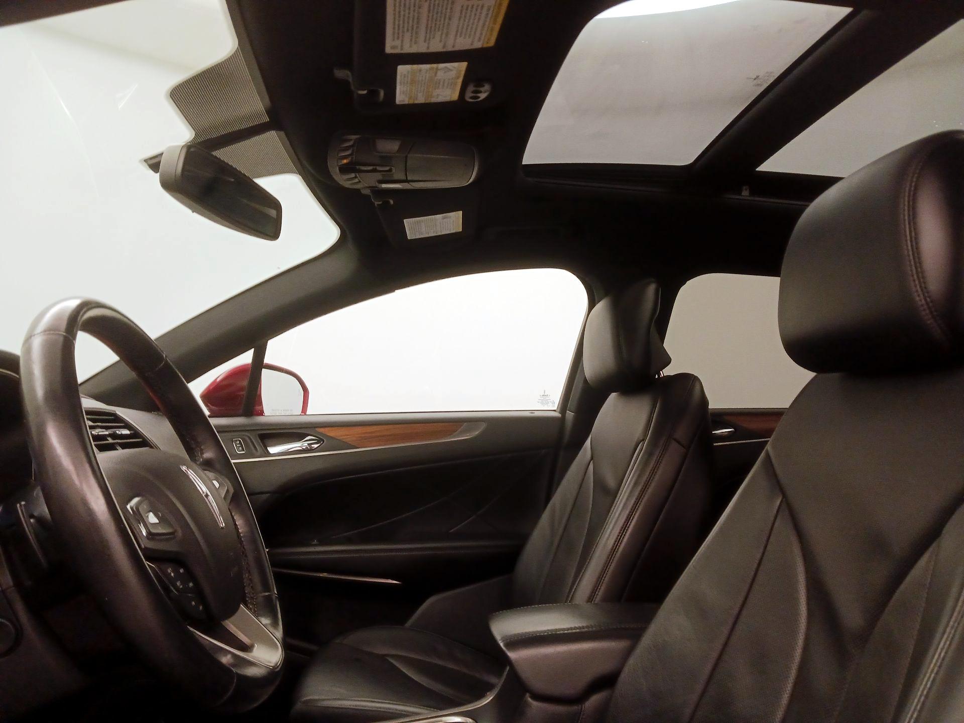Thumbnail: 2015 Lincoln MKC - 20