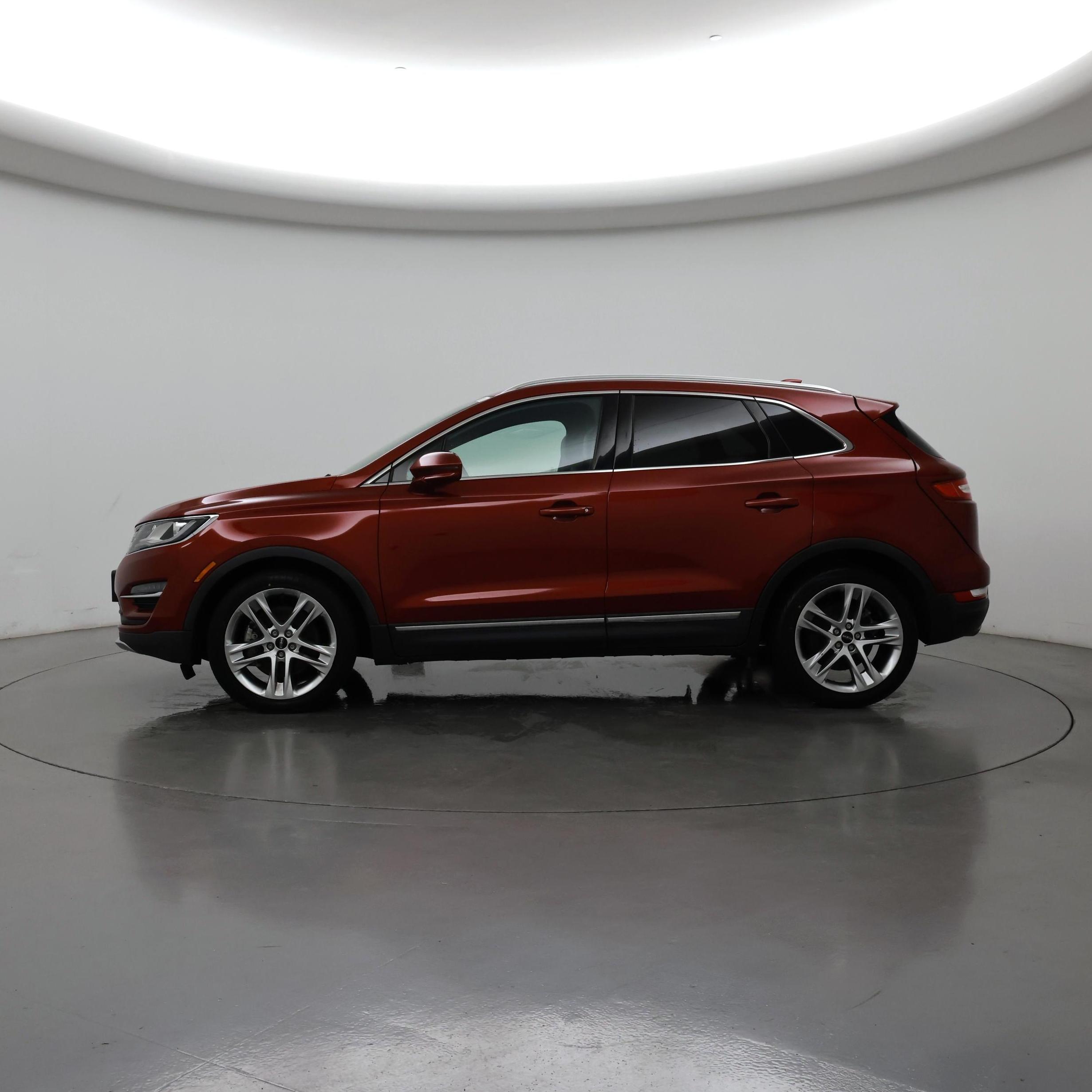 Thumbnail: 2015 Lincoln MKC - 3