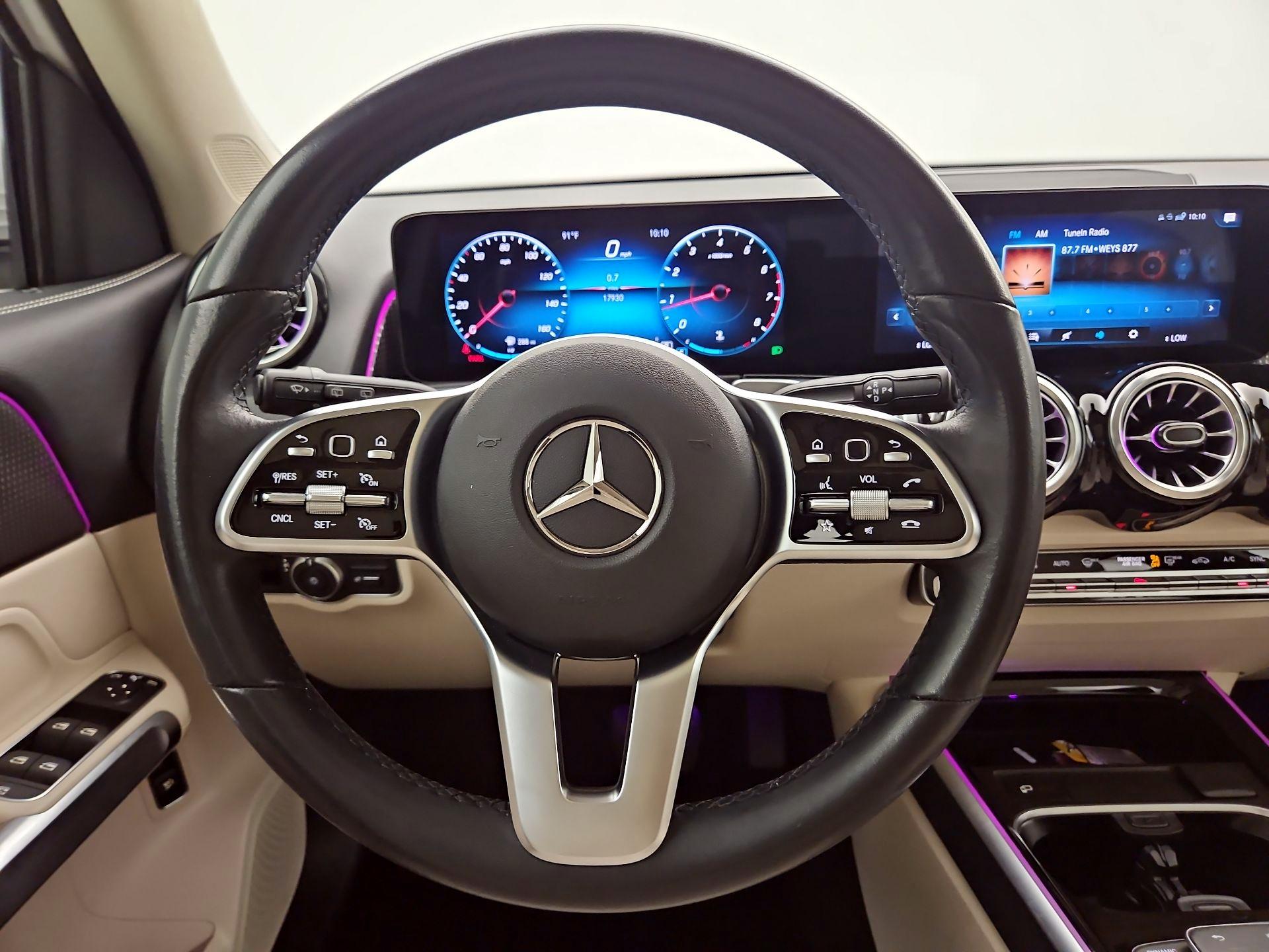 Thumbnail: 2022 Mercedes-Benz GLB - 10