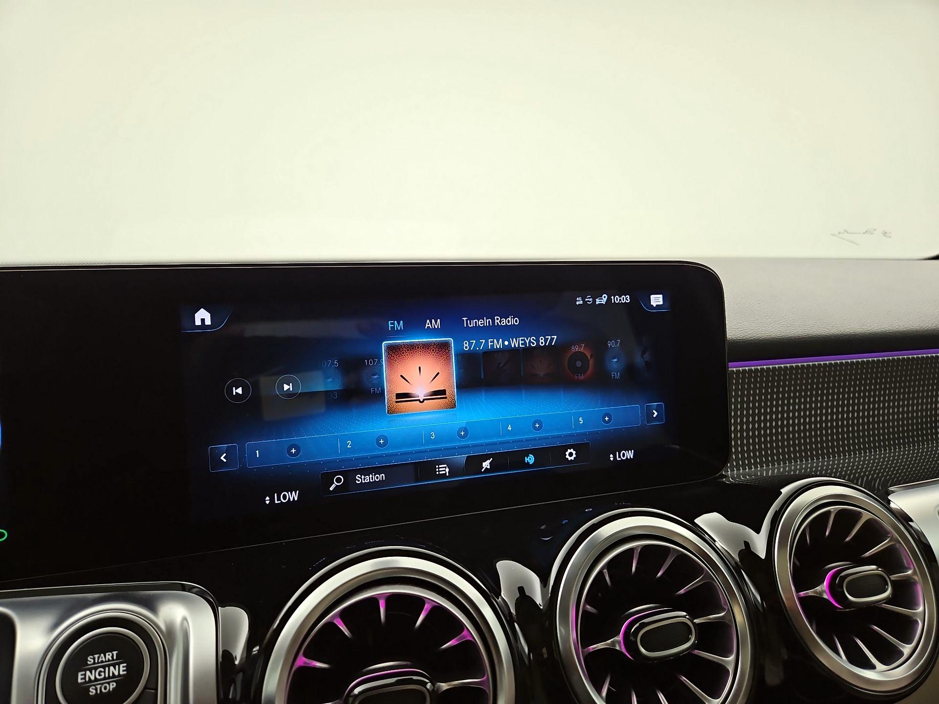 Thumbnail: 2022 Mercedes-Benz GLB - 15
