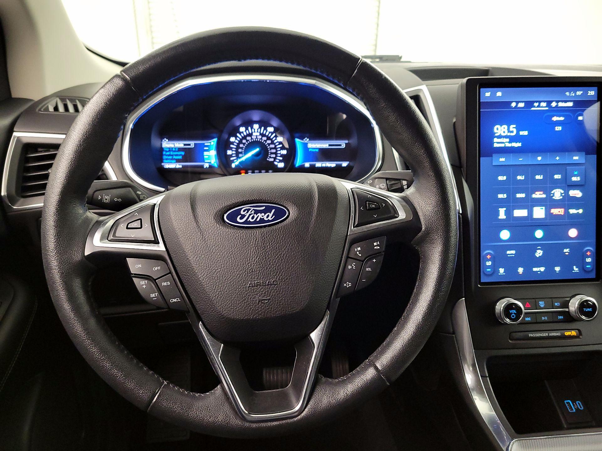 Thumbnail: 2021 Ford Edge - 10