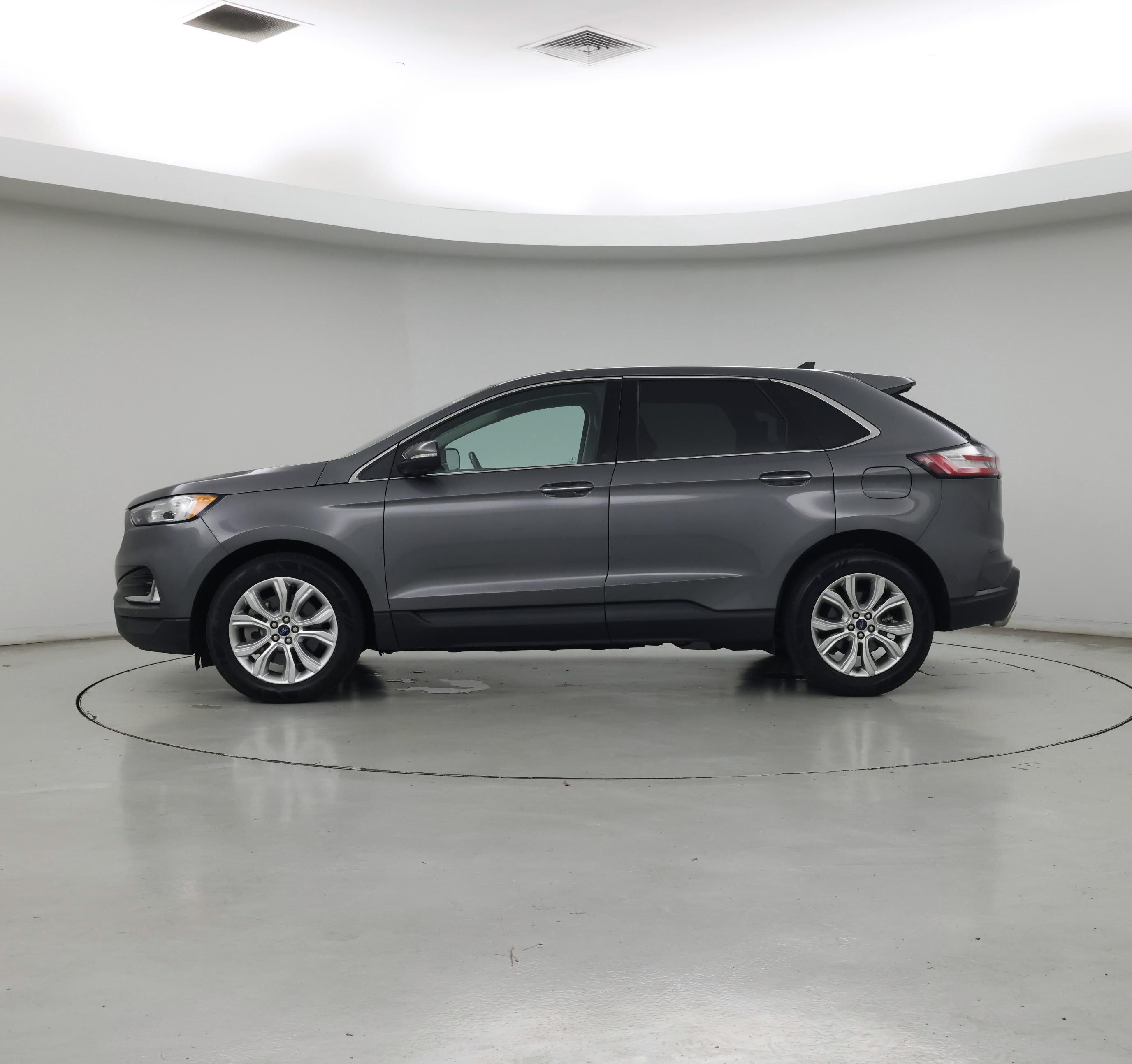 Thumbnail: 2021 Ford Edge - 3