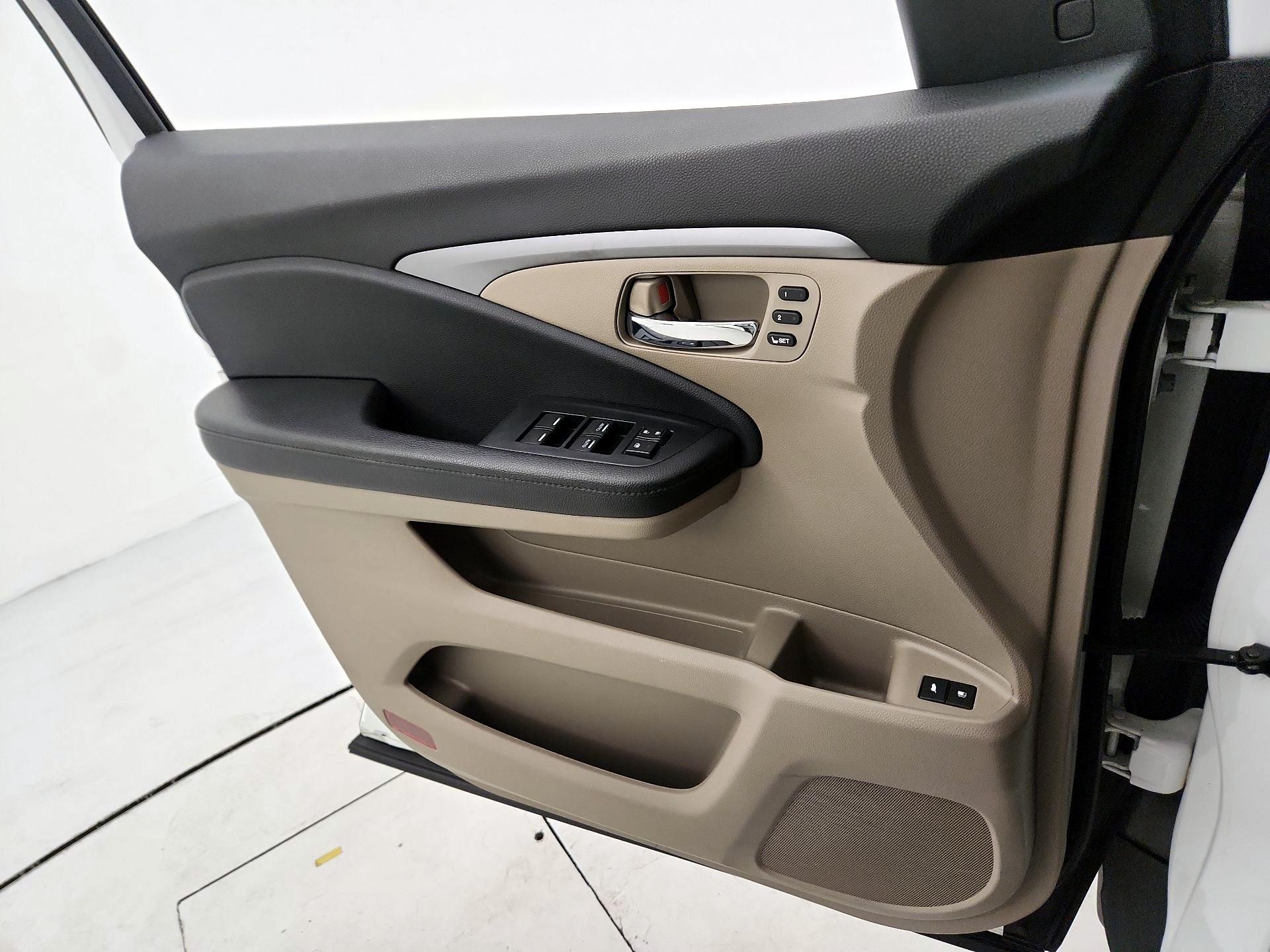 Thumbnail: 2022 Honda Pilot - 12