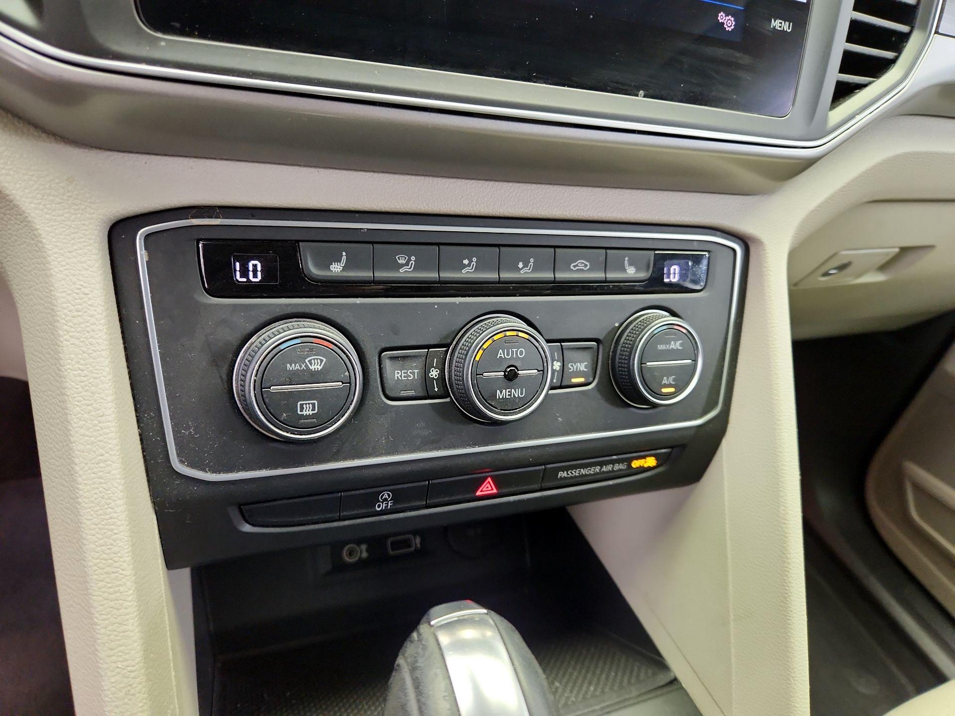 Thumbnail: 2019 Volkswagen Atlas - 16