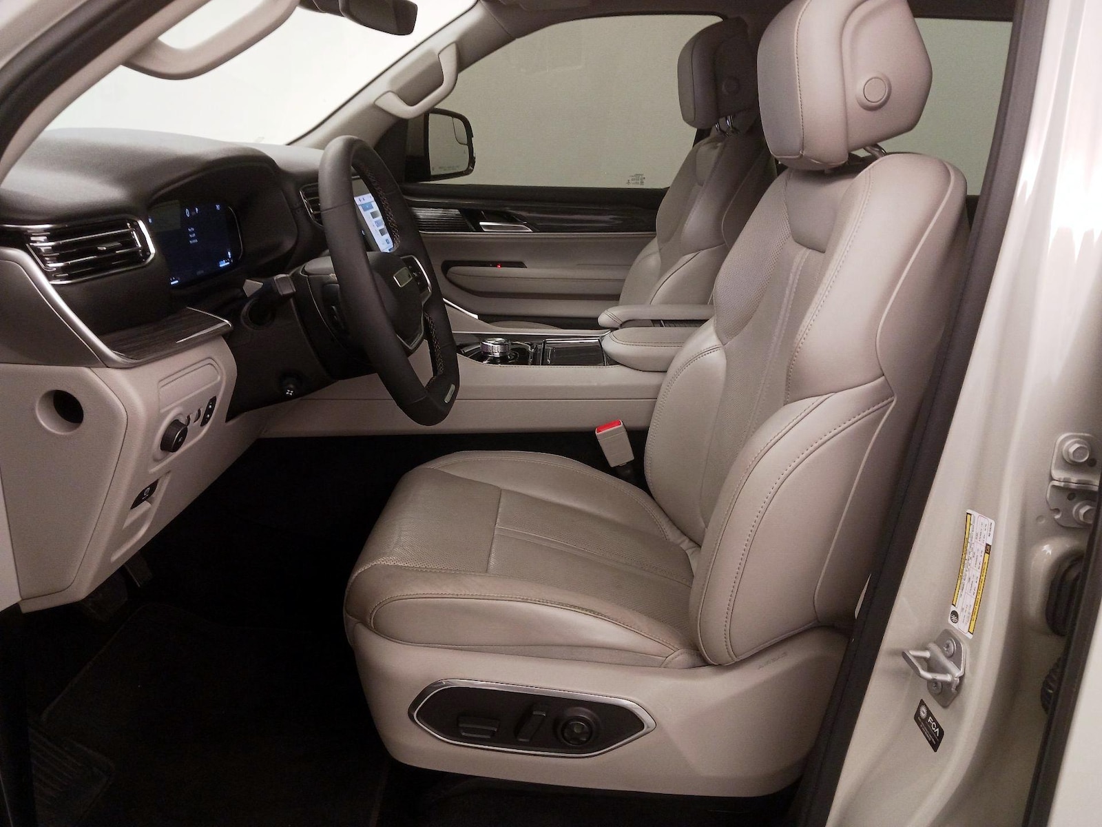 2022 Jeep Wagoneer Series II - Photo 12