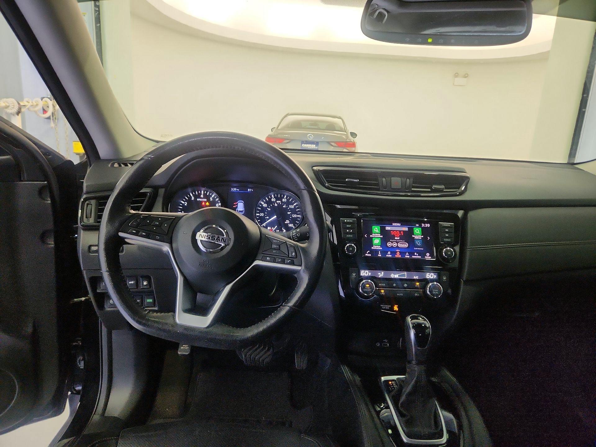 Thumbnail: 2018 Nissan Rogue - 10