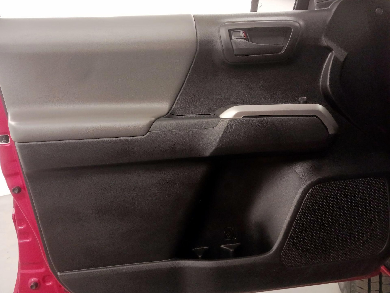 2022 Toyota Tacoma SR5 - Photo 13