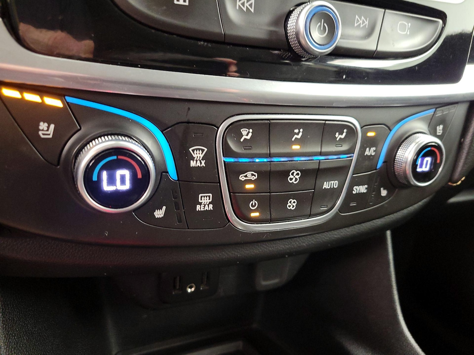 2019 Chevrolet Traverse Premier - Photo 18