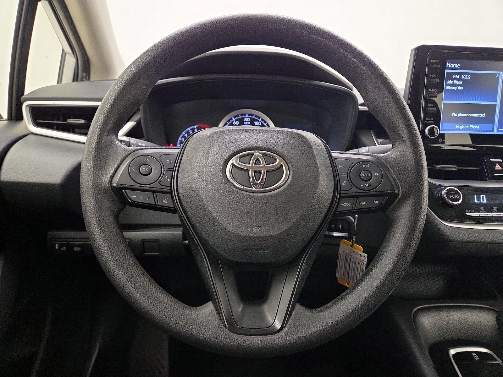 2022 Toyota Corolla LE - Photo 11