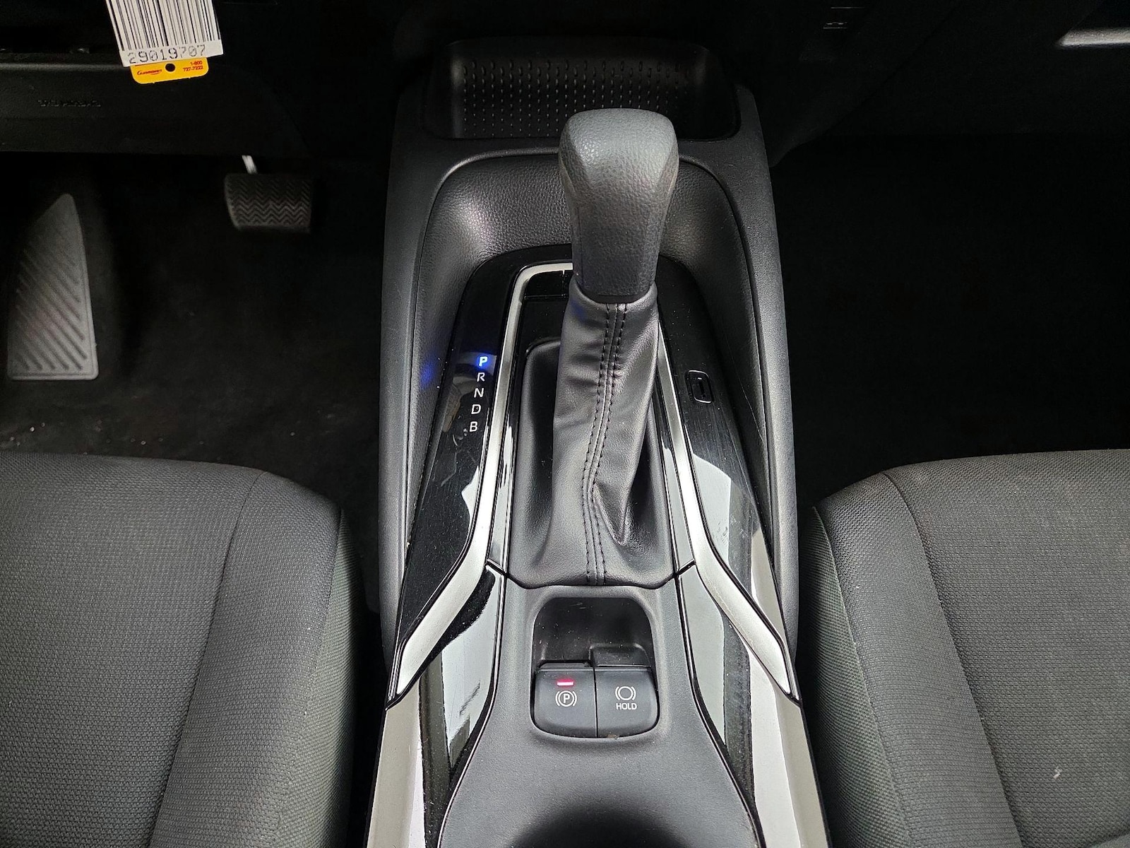 2022 Toyota Corolla LE - Photo 17