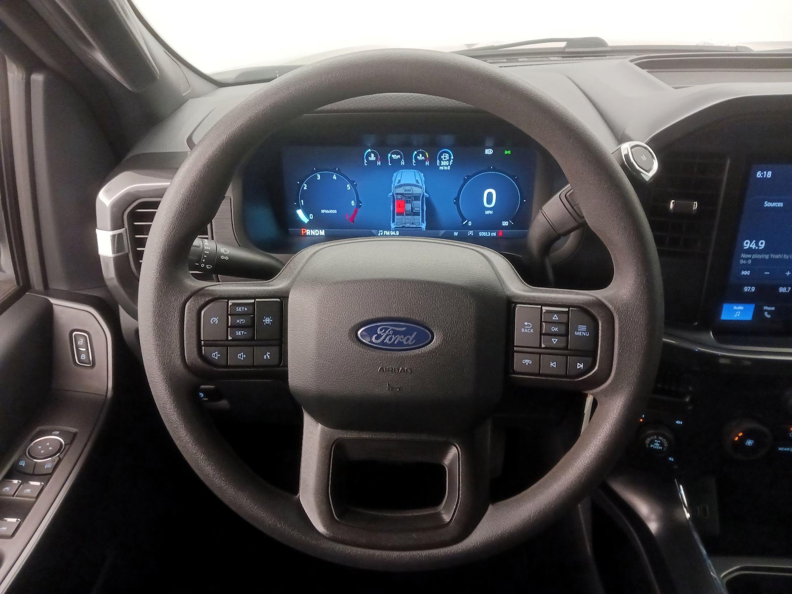 2025 Ford F-150 STX - Photo 11
