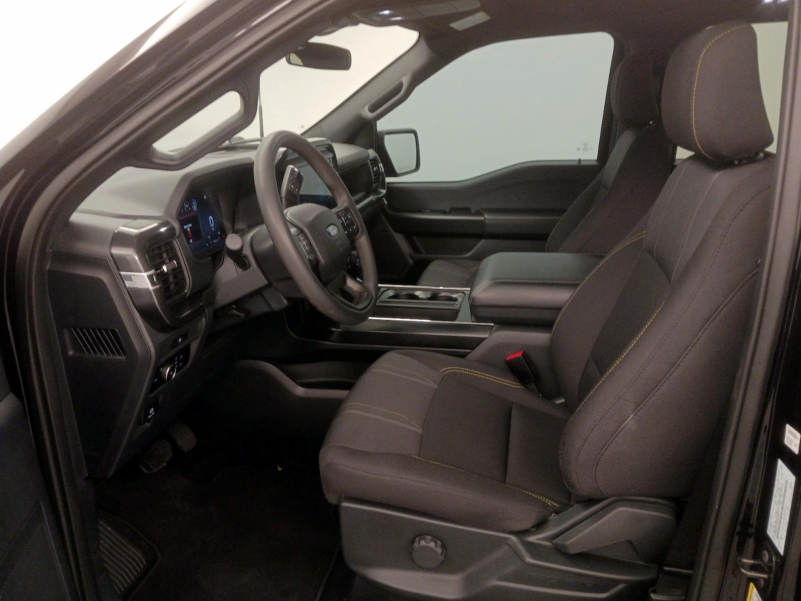 2025 Ford F-150 STX - Photo 12