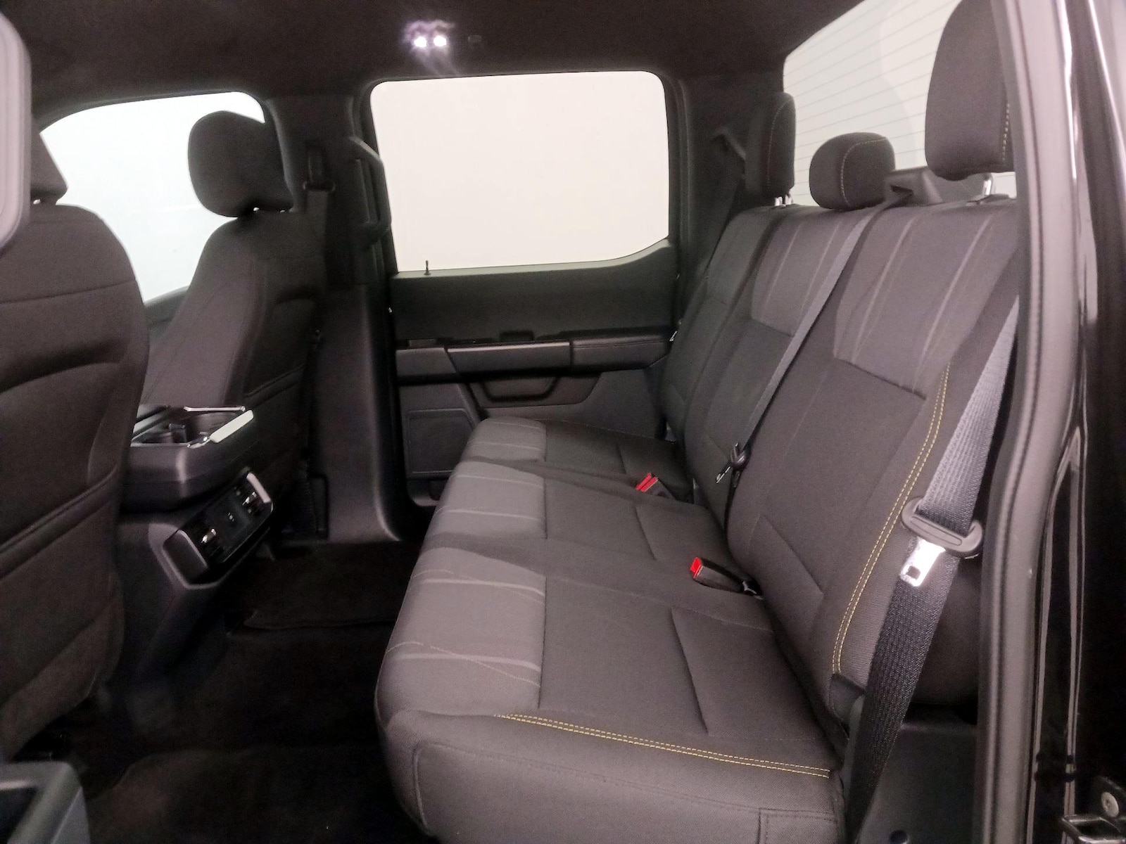 2025 Ford F-150 STX - Photo 20