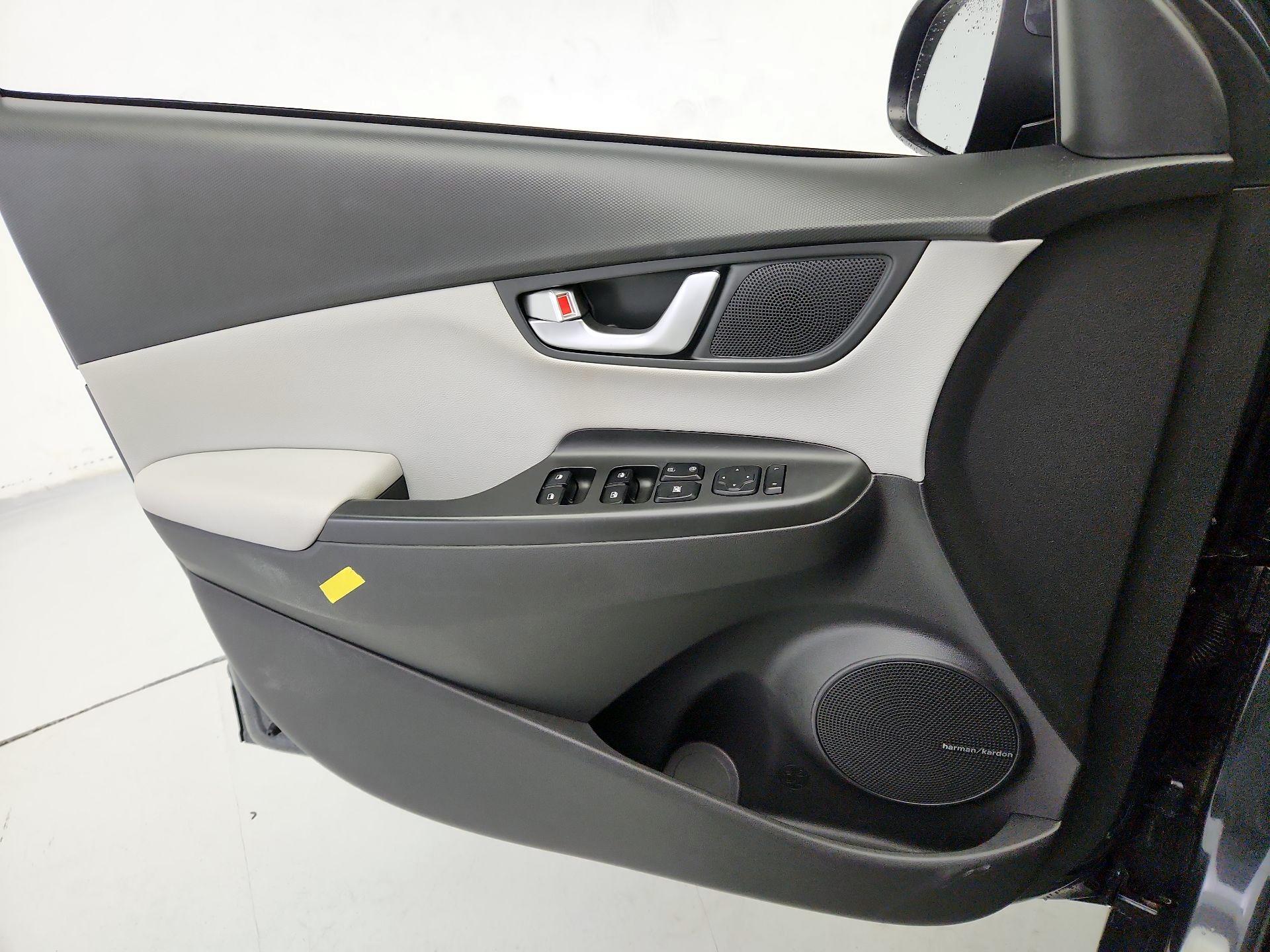 Thumbnail: 2022 Hyundai Kona - 12