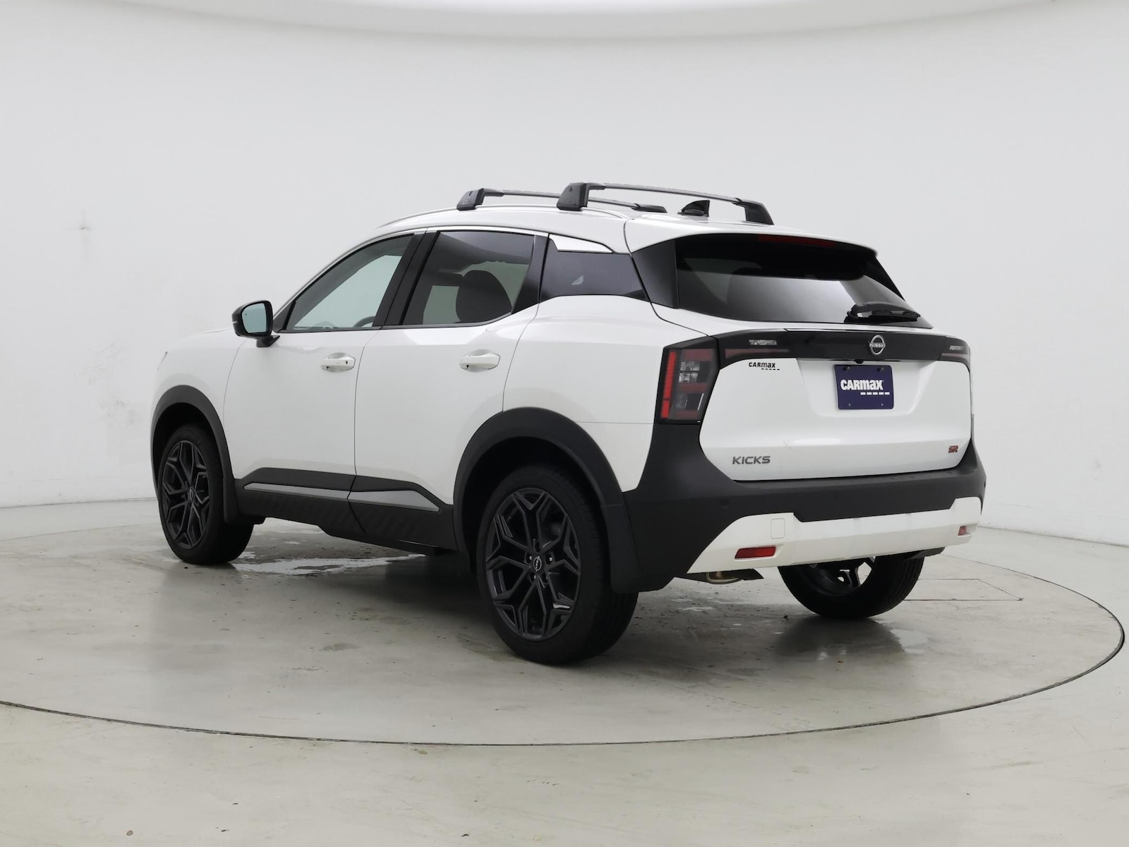 2026 Nissan KICKS SR - Photo 3