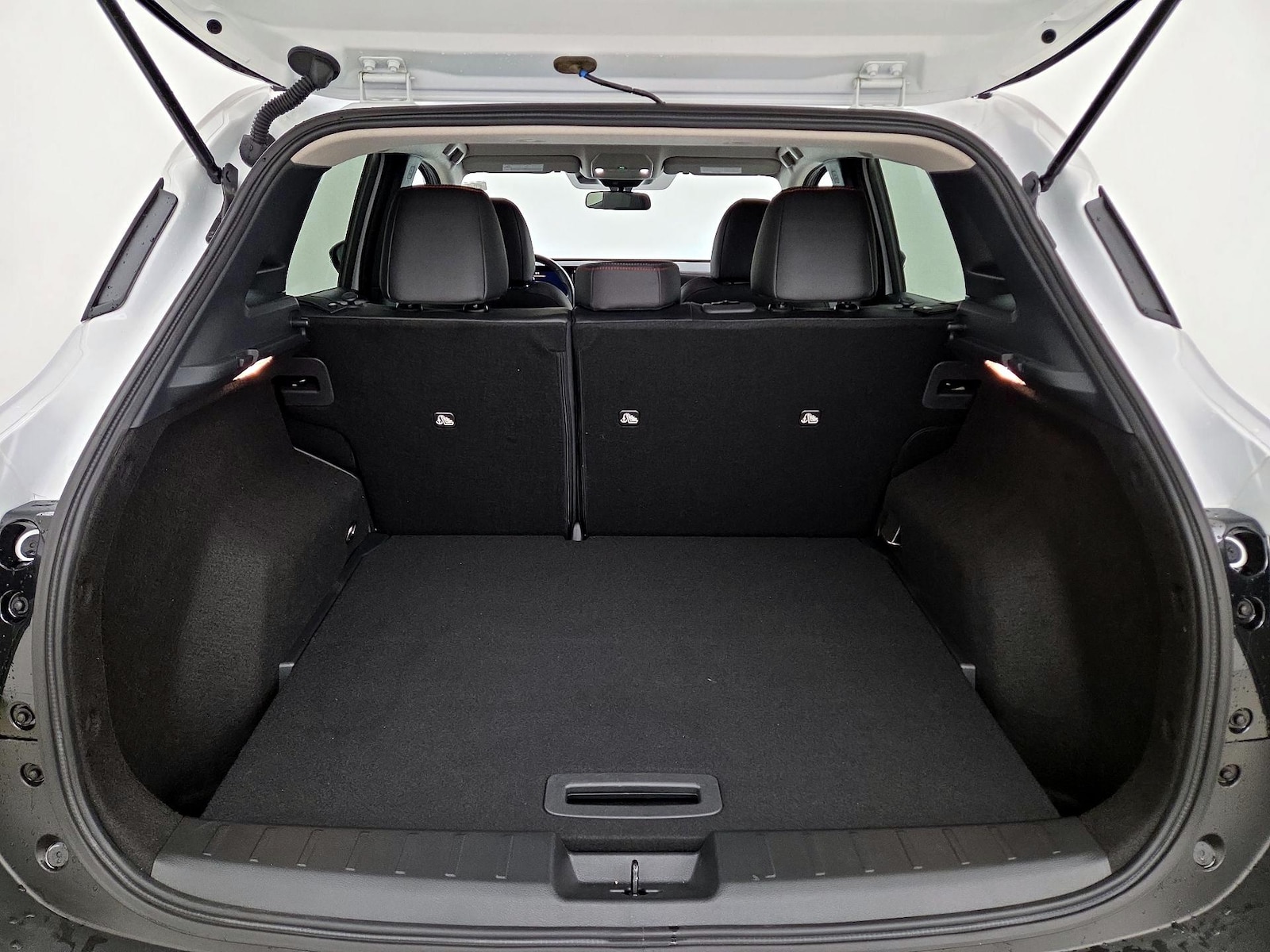 2026 Nissan KICKS SR - Photo 20
