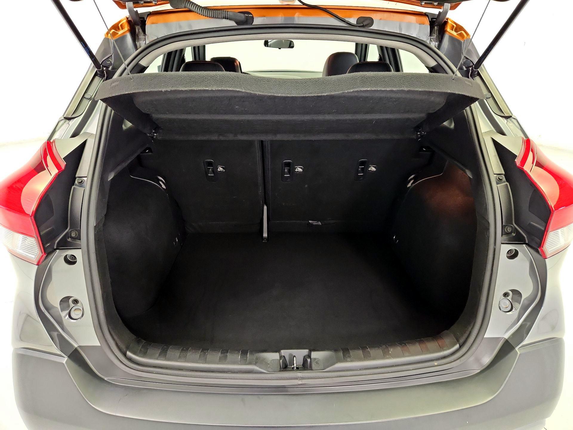 Thumbnail: 2019 Nissan Kicks - 20
